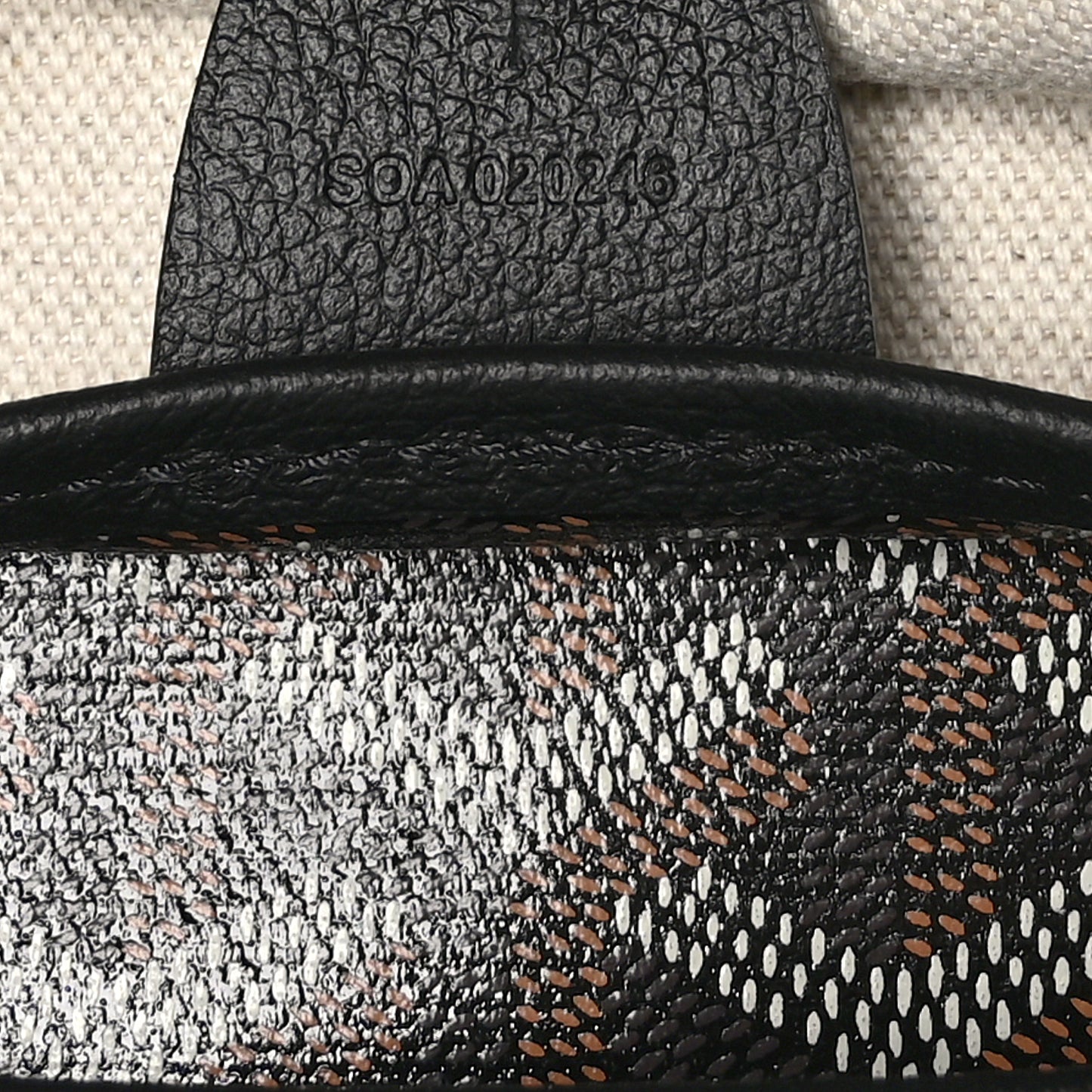 Goyardine Artois PM Black