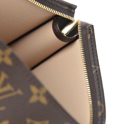 Louis Vuitton Monogram Toiletry Pouch 26 6 of 9