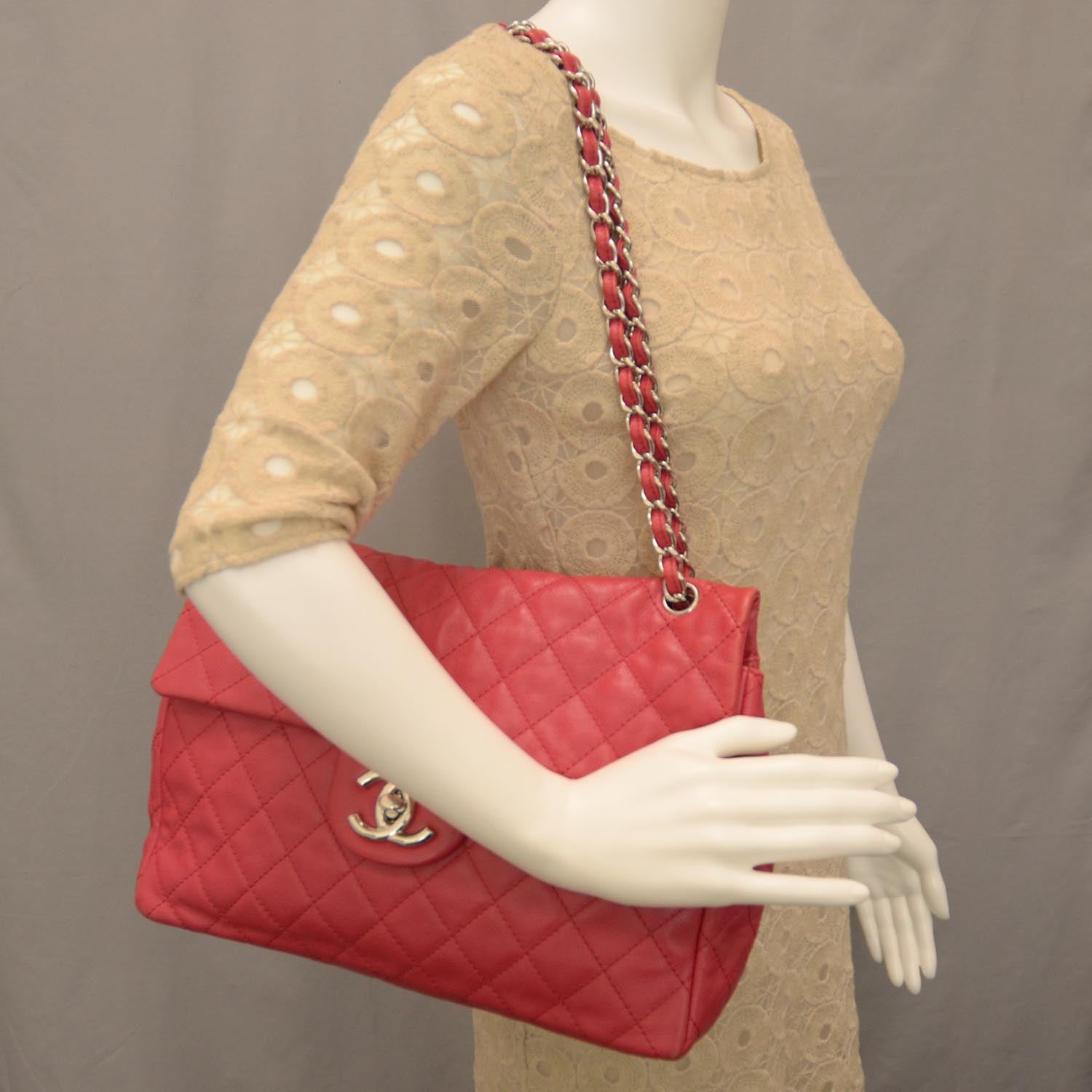Chanel Washed Caviar Maxi Flap Fuchsia 2 of 9