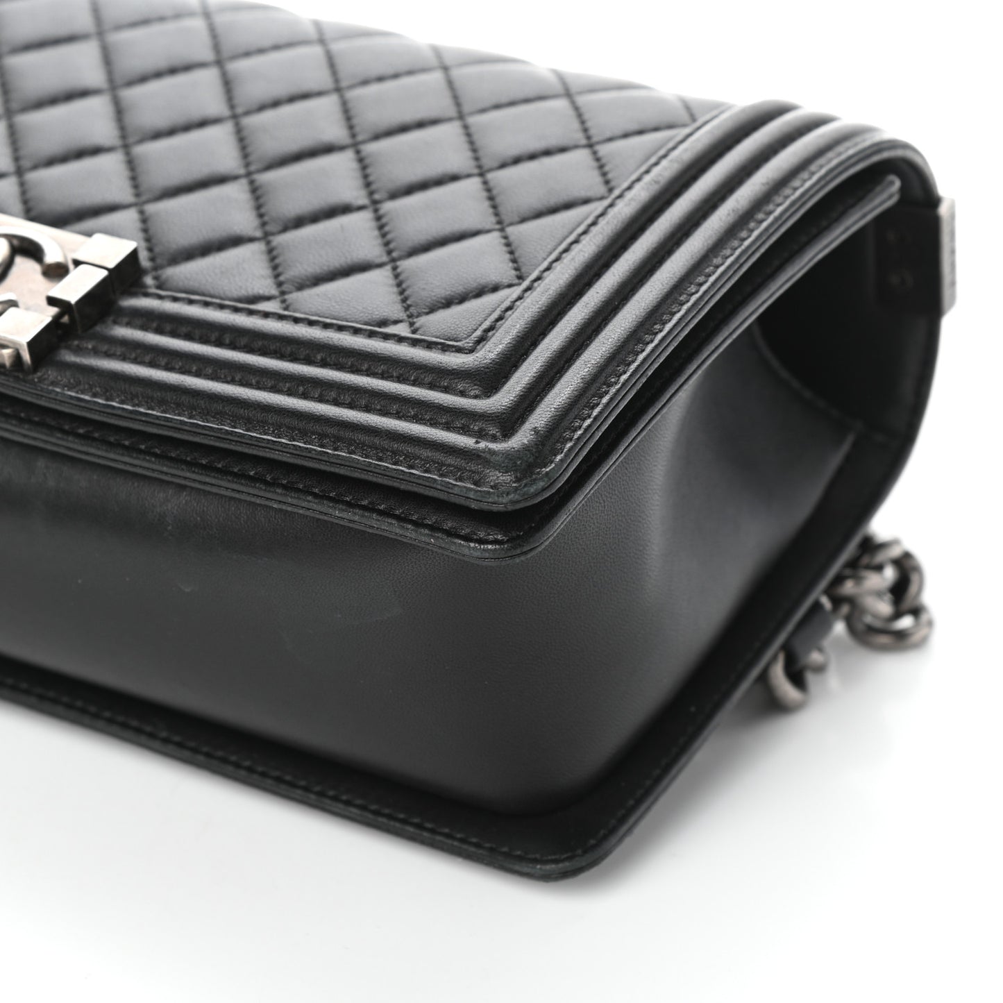 Lambskin Quilted Medium Boy Flap Black