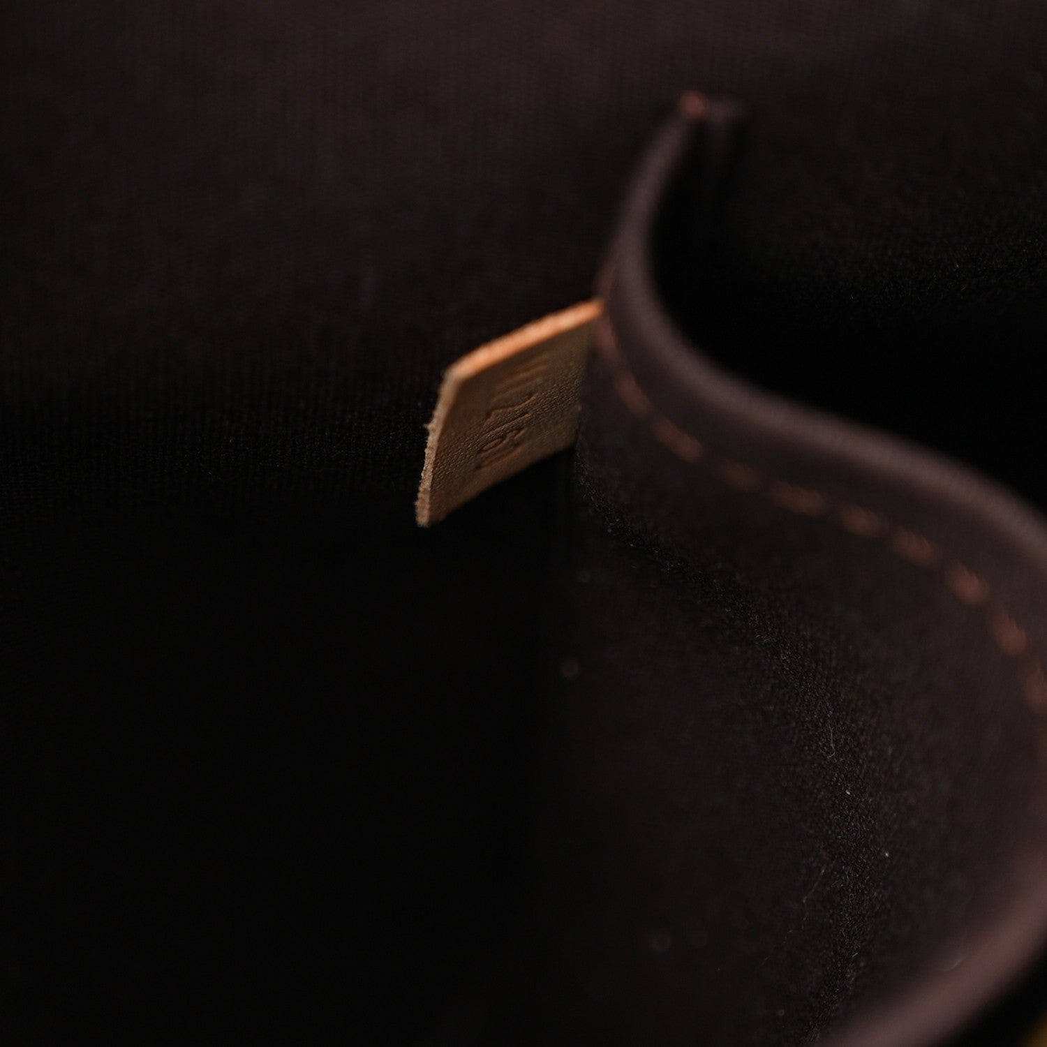 Louis Vuitton Vernis Alma GM Amarante 7 of 10