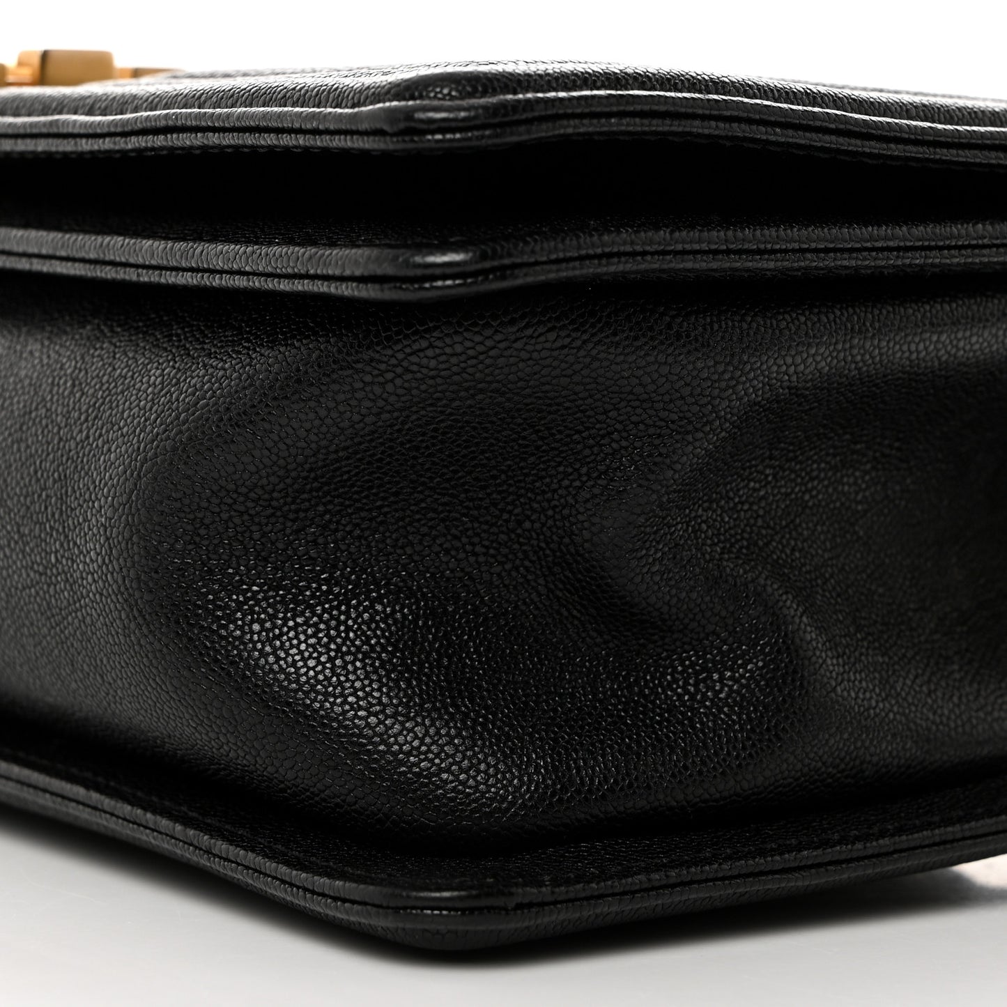 Caviar Chevron Quilted Medium Boy Flap Black