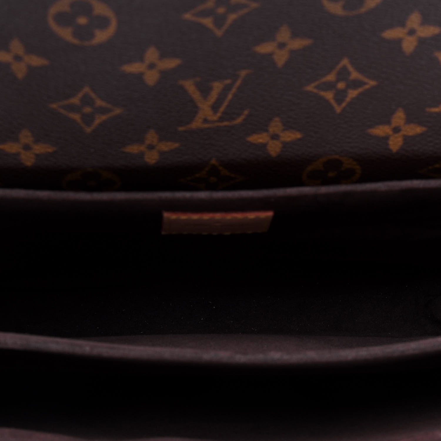 Louis Vuitton Monogram Pochette Metis 5 of 17