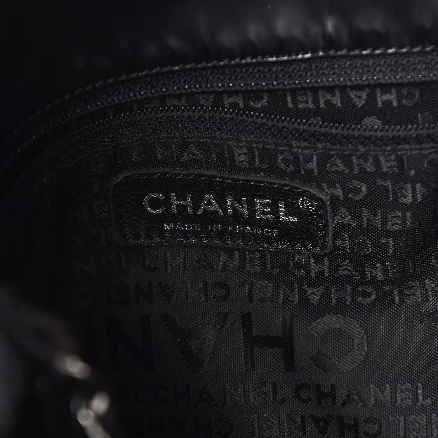 Chanel Vinyl XL Coco Cabas Black 7 of 22