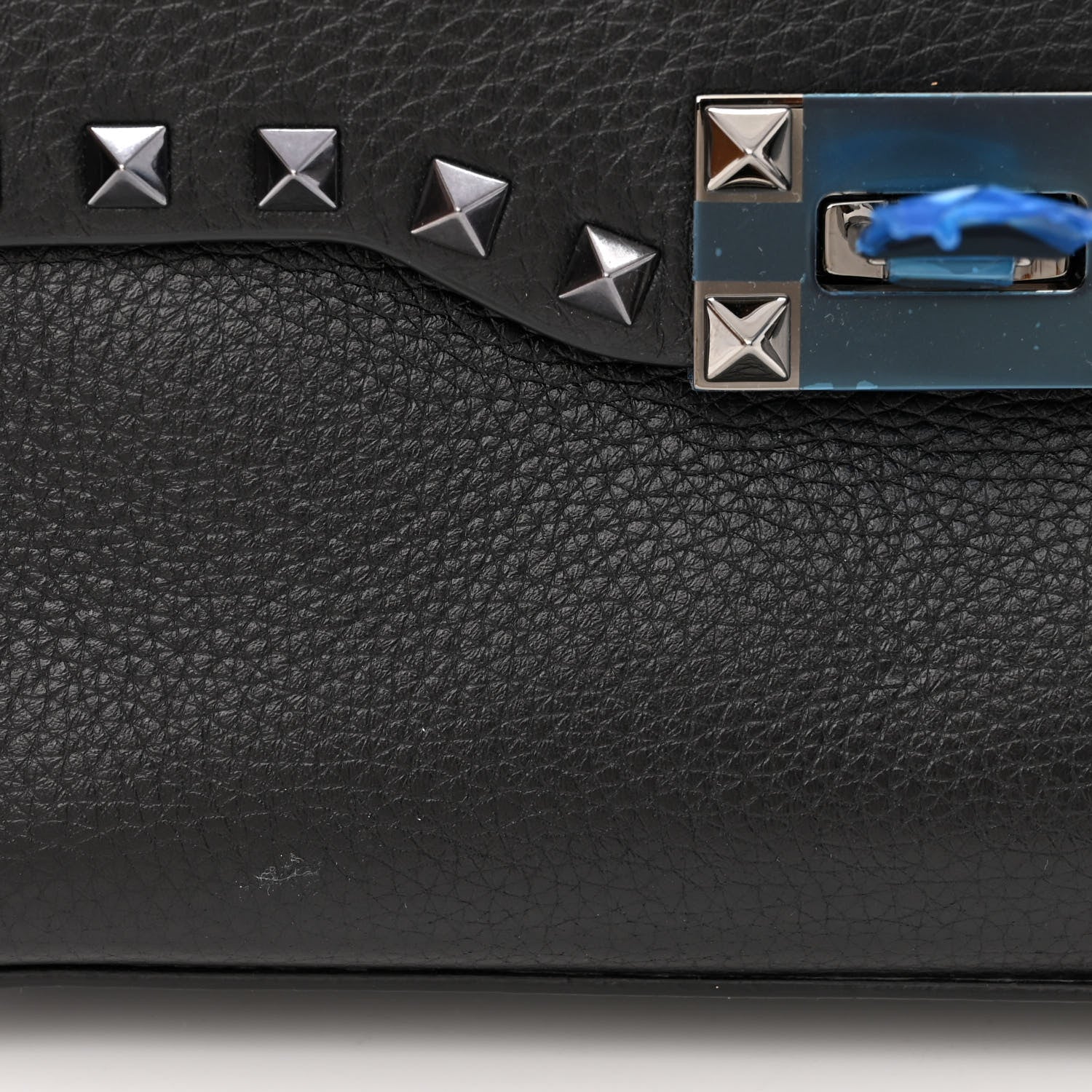 Valentino Garavani Pebbled Calfskin Monochrome Medium Rockstud Flip Lock Crossbody Bag Black 10 of 10