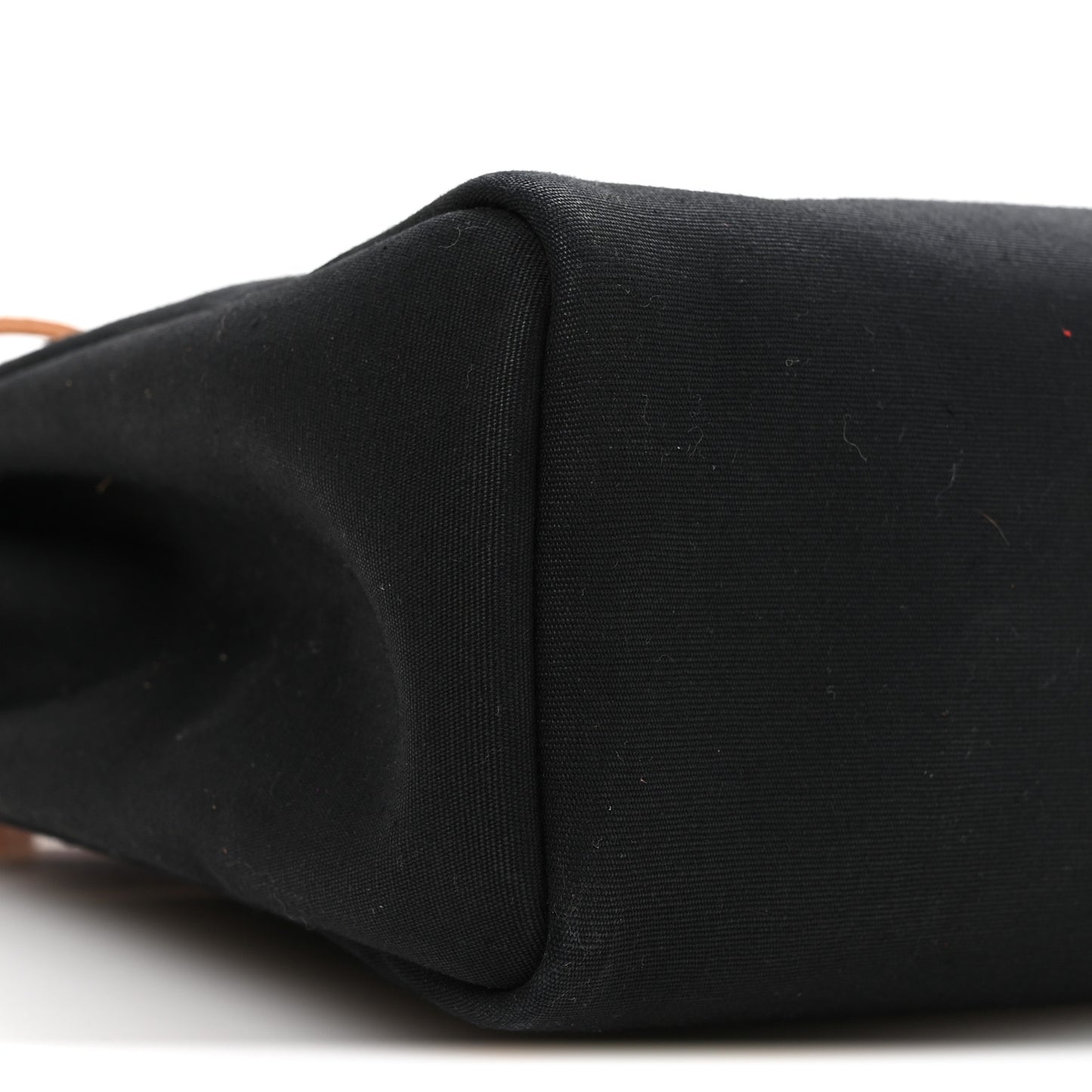 Toile Vache Calfskin Herbag 30 PM Black Natural