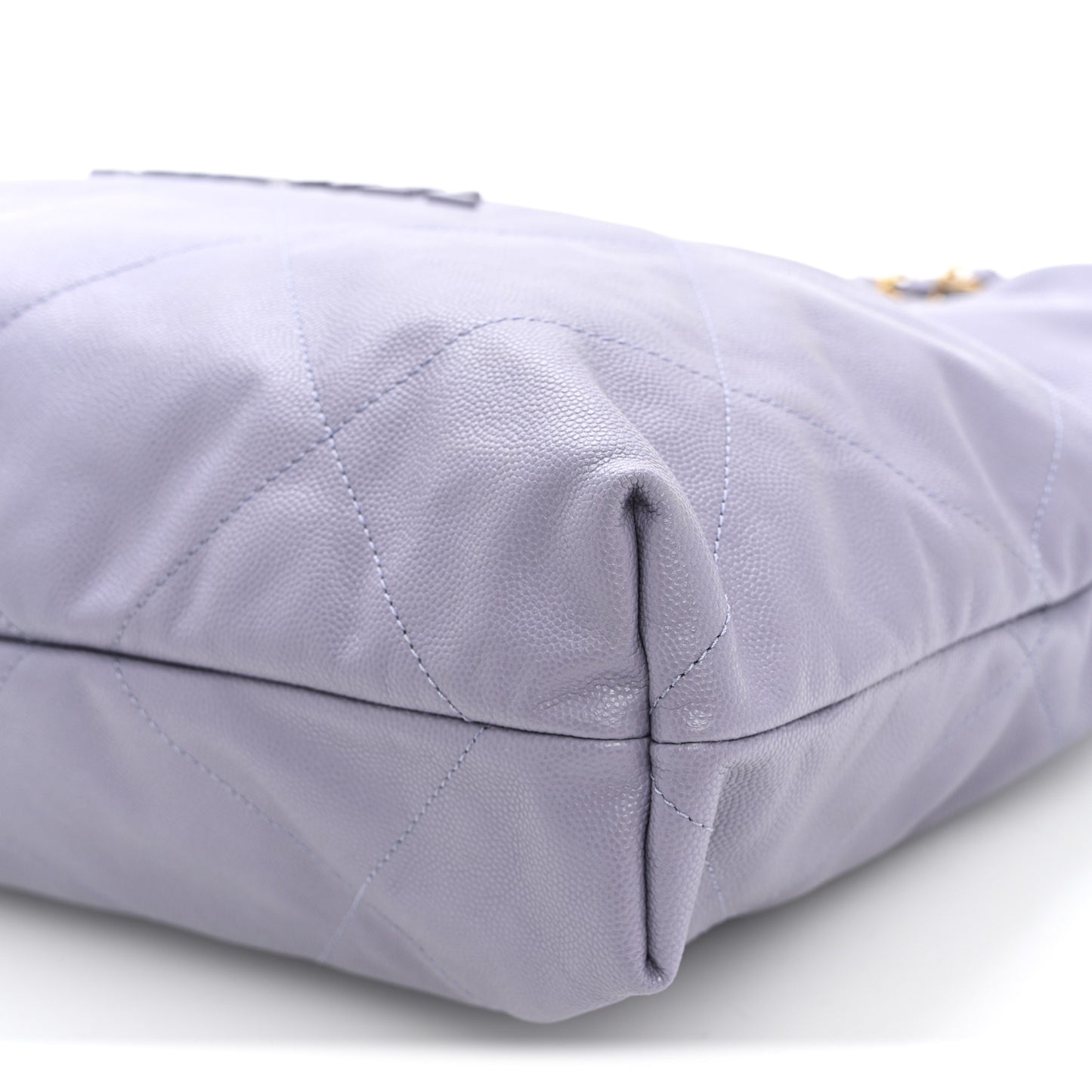 Shiny Caviar Quilted Monochrome Small Chanel 22 Light Purple