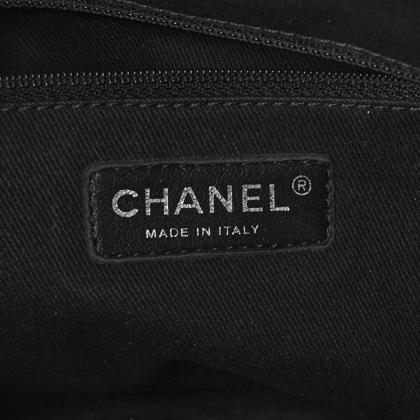 Caviar Quilted CC Timeless Soft Tote Black