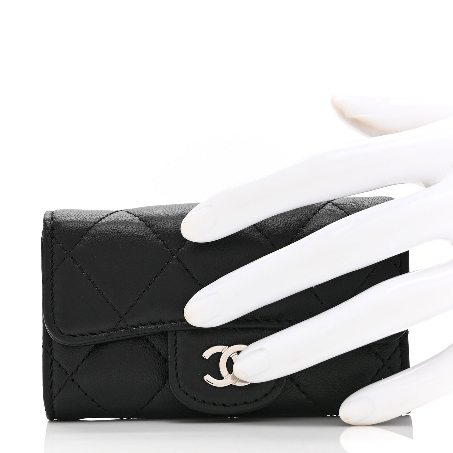 Lambskin Quilted 6 Key Holder Black