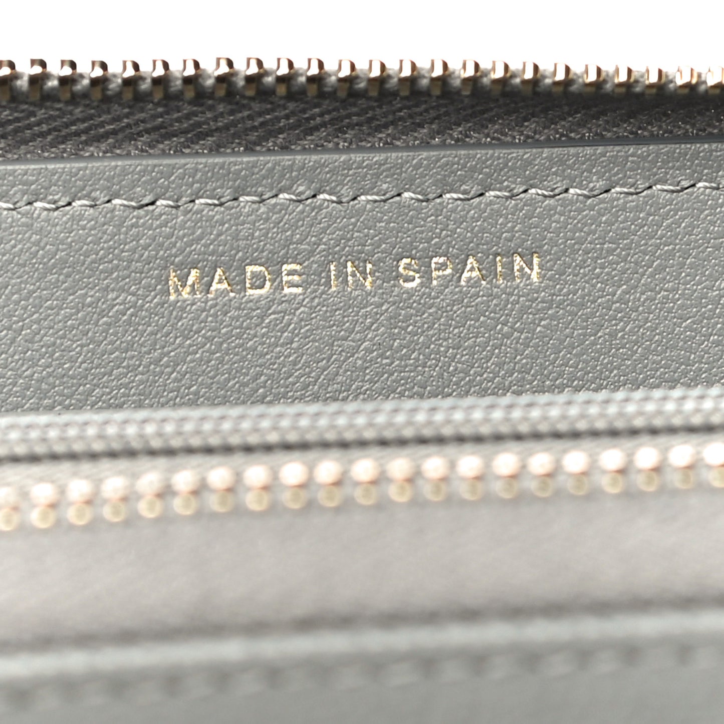 Caviar Quilted Small Gusset Zip Around Wallet Grey