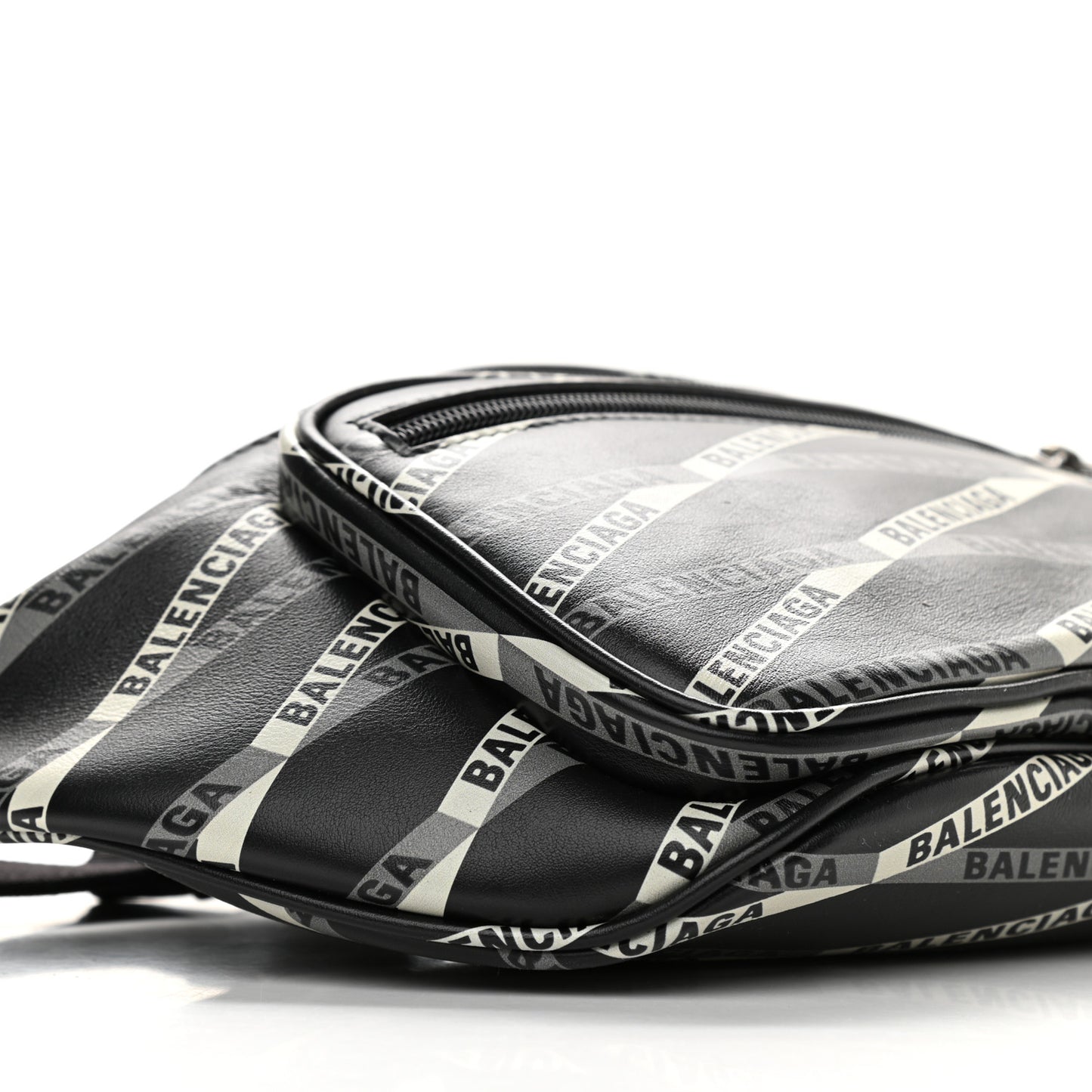 Smooth Calfskin Losange Monogram Explorer Belt Bag Black Grey