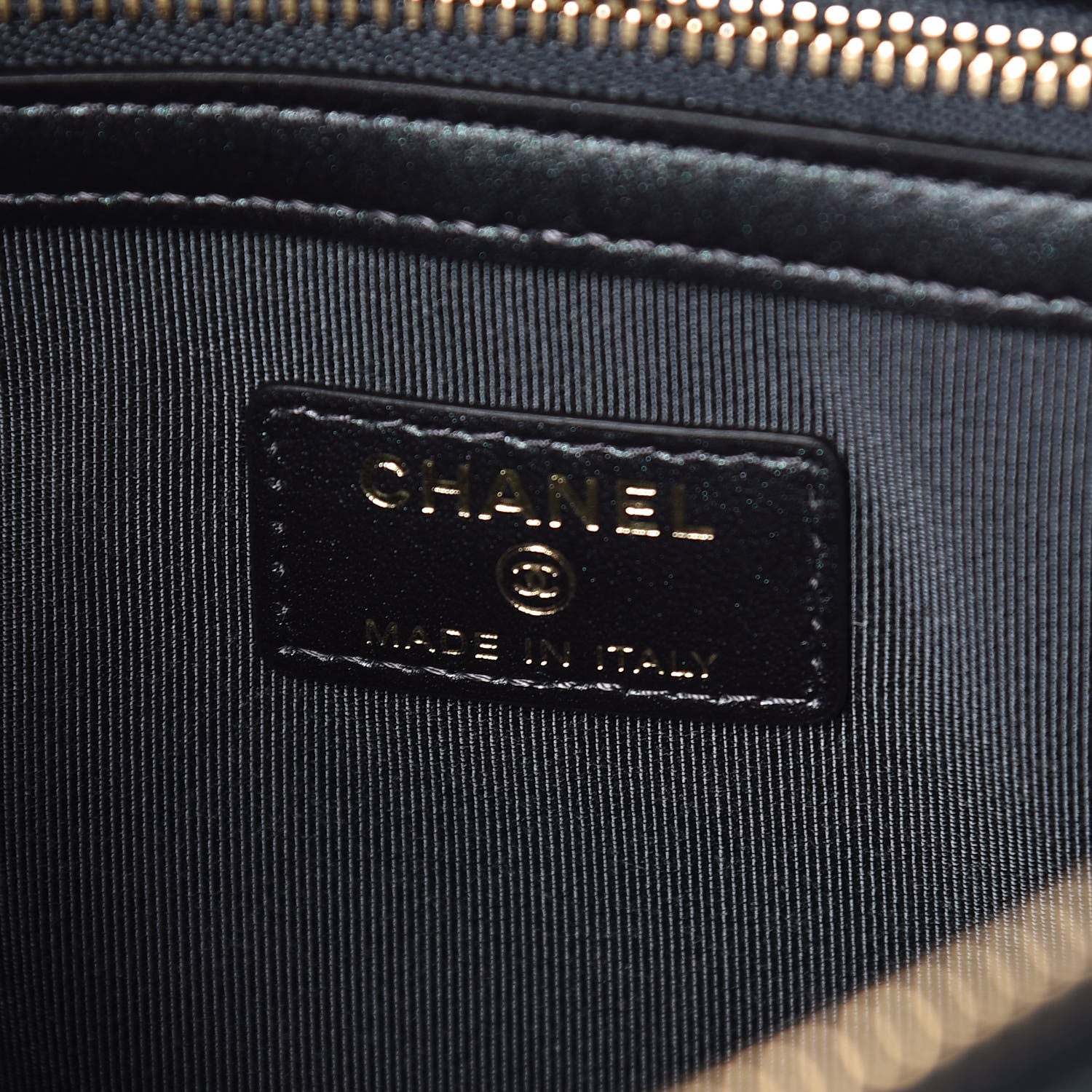 Chanel Iridescent Caviar Quilted Large Cosmetic Case Black 6 of 11