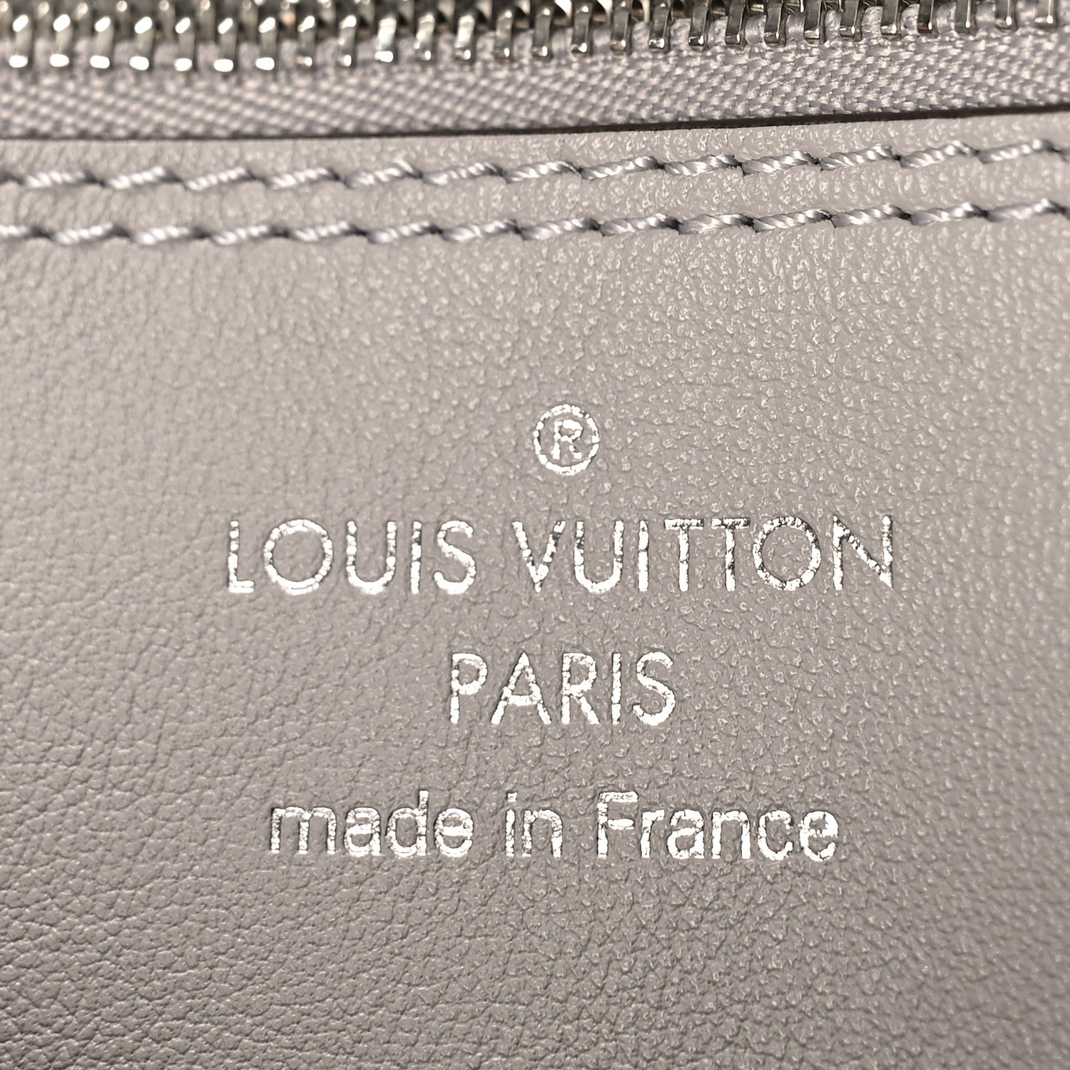 Louis Vuitton Reverse Mahina Carmel Hobo Gris Souris Gray 6 of 8
