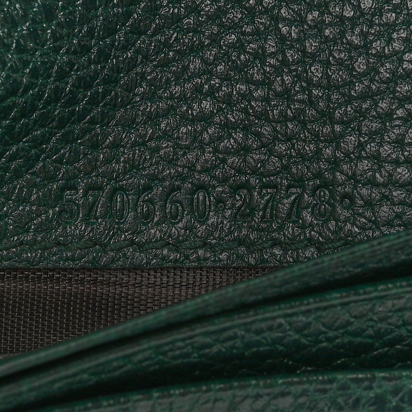 Grainy Calfskin Zumi Chain Card Case Wallet Vintage Green