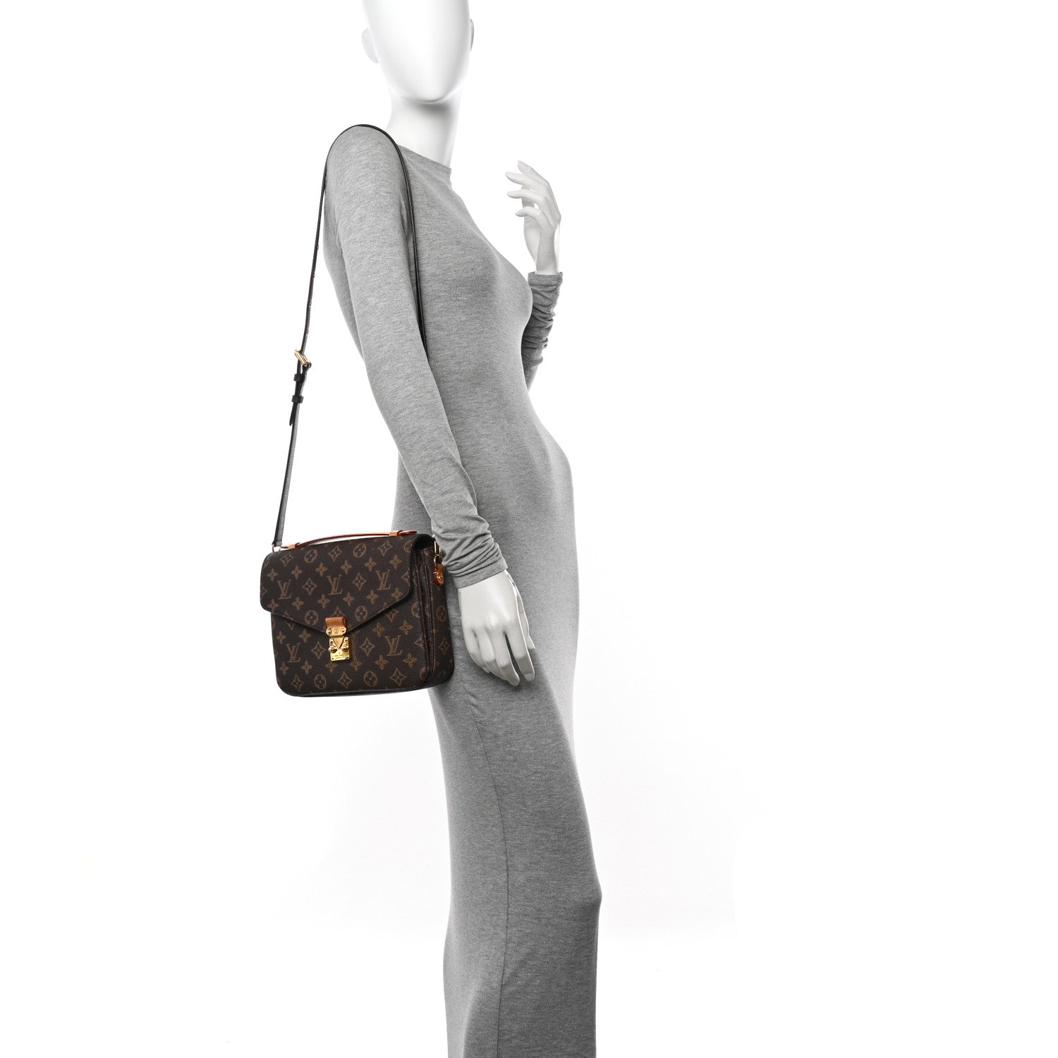 Louis Vuitton Monogram Pochette Metis 2 of 10