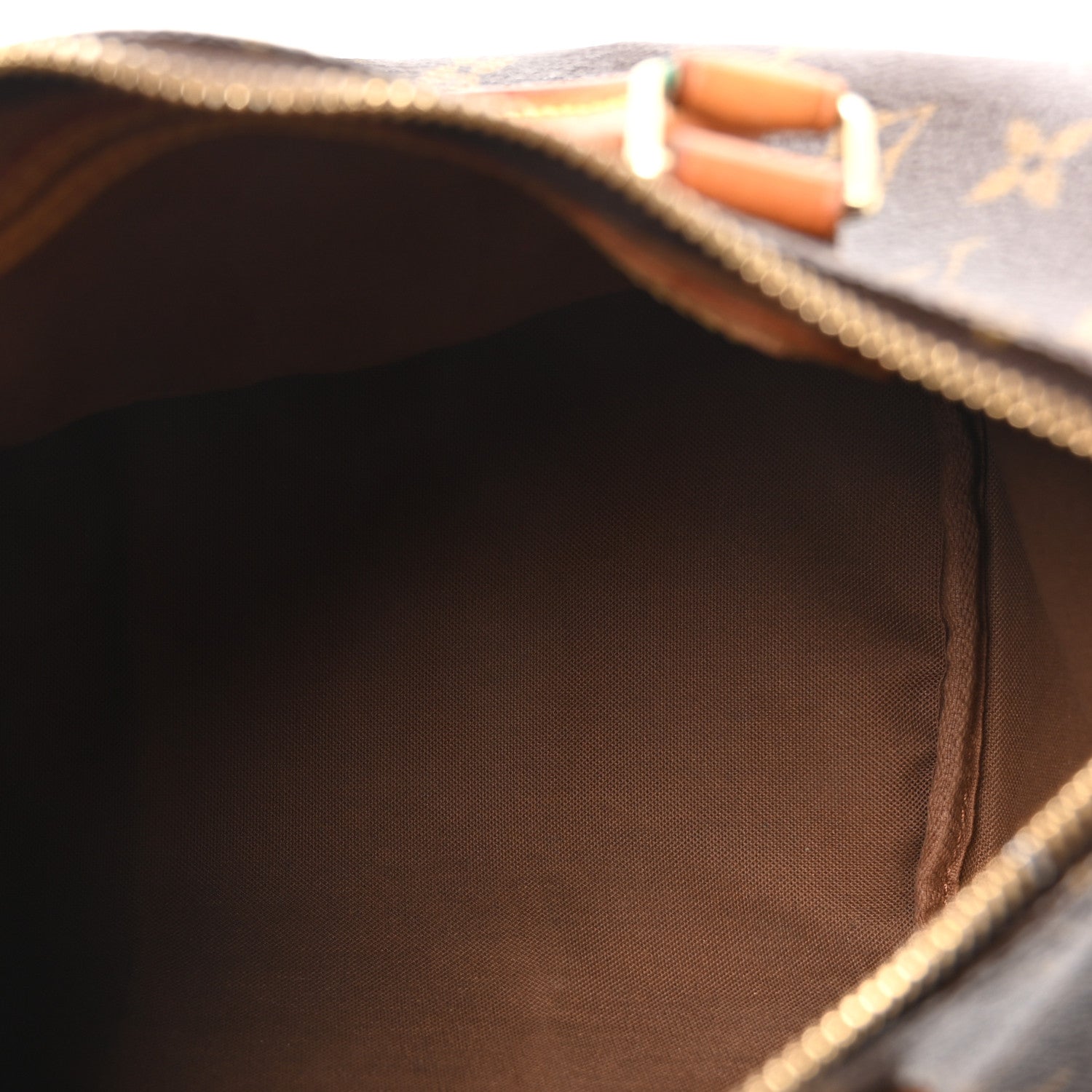 Louis Vuitton Monogram Speedy 25 5 of 9