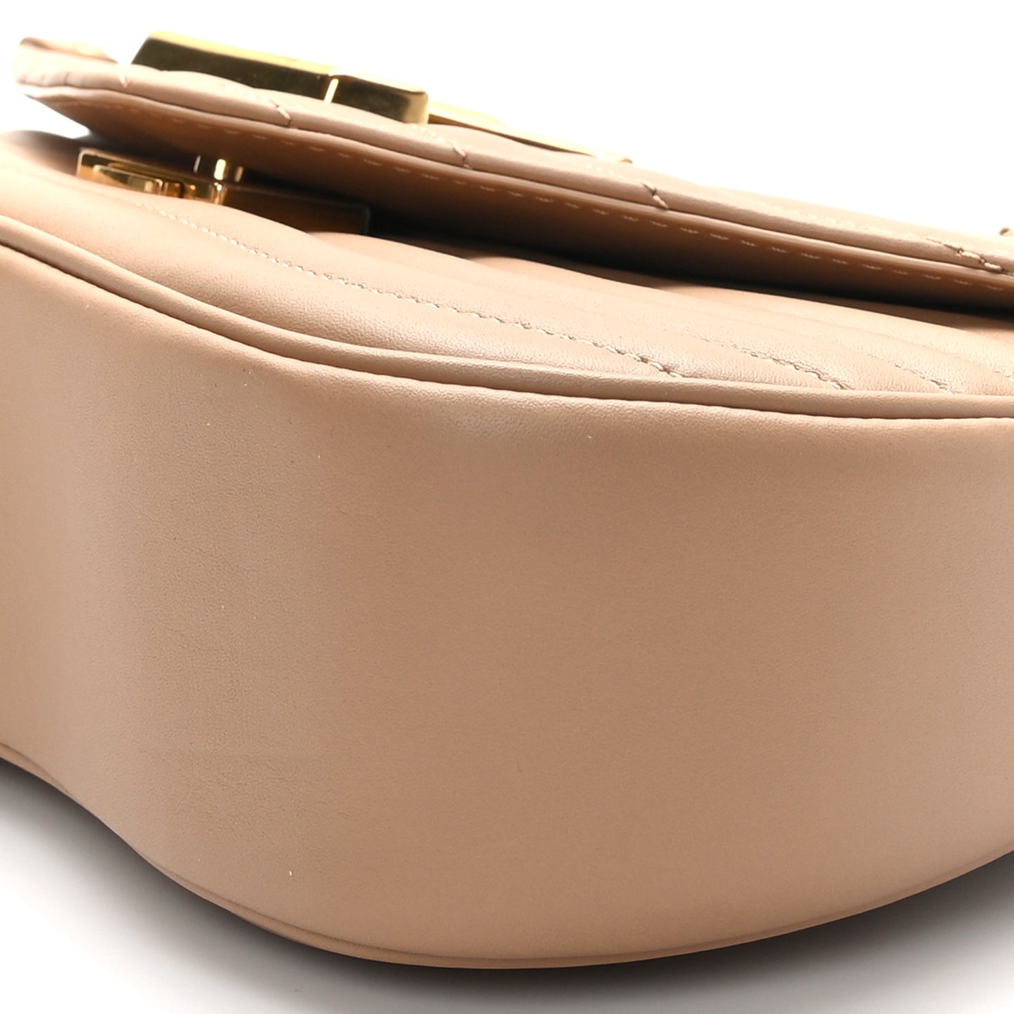 Calfskin New Wave Chain MM Noisette
