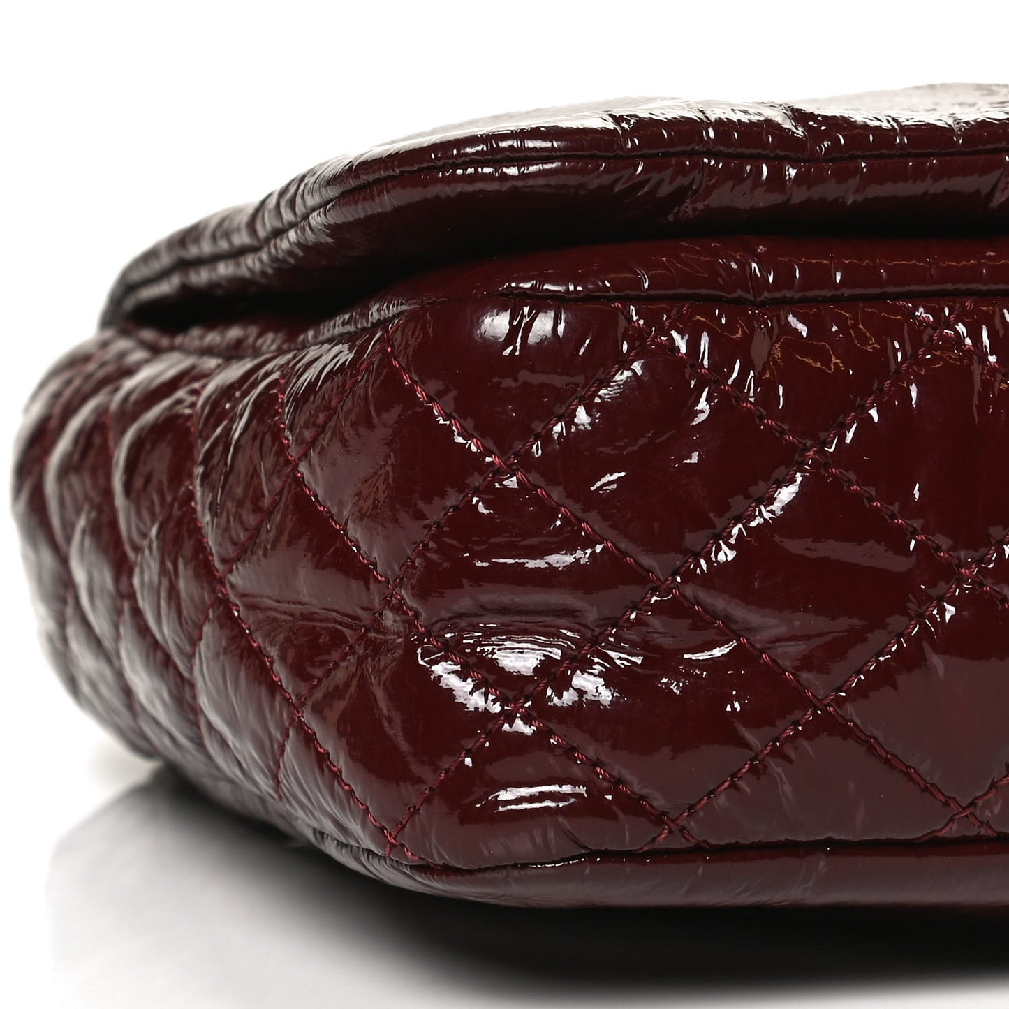 Vinyl Rock and Chain Medium Flap Bordeaux
