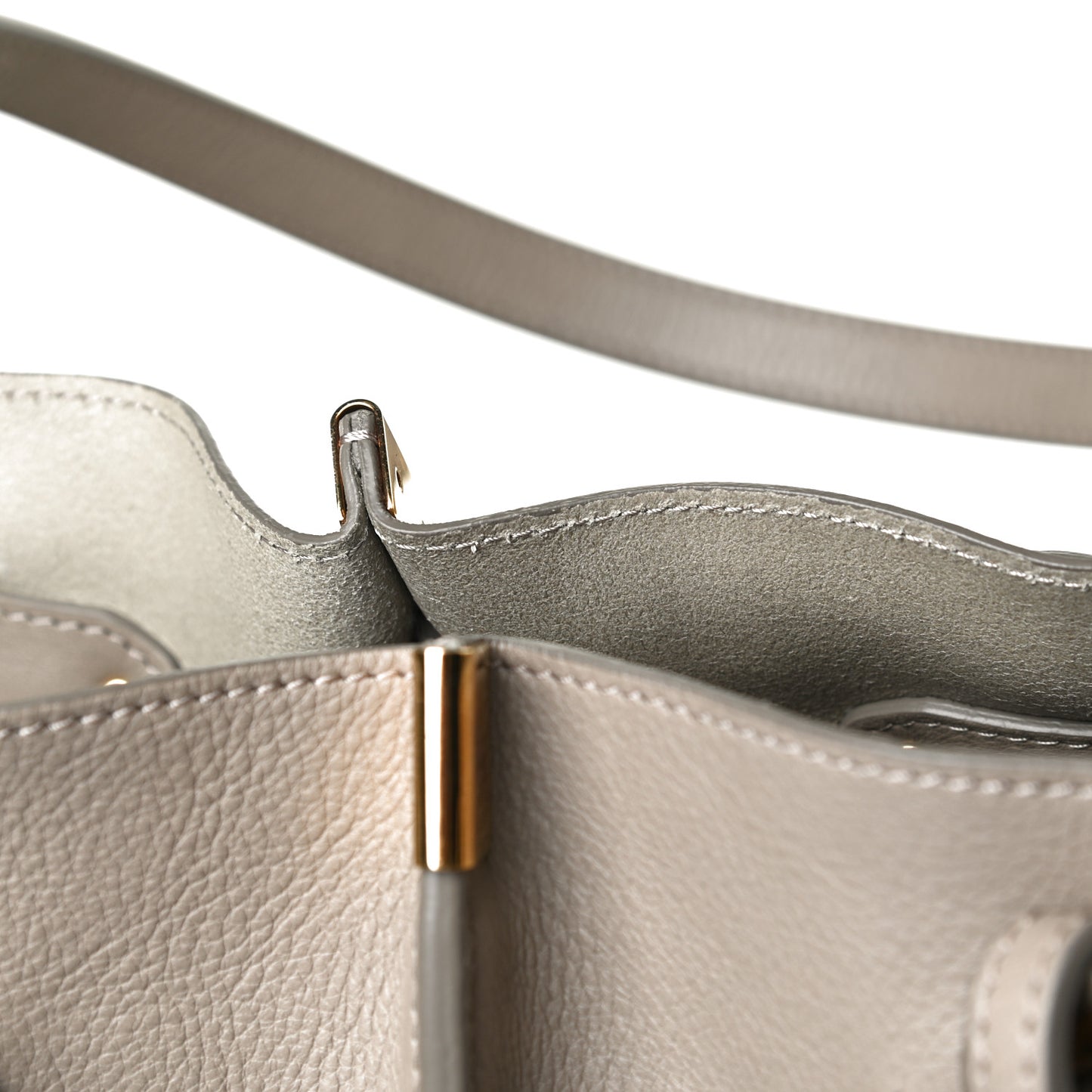 Smooth Calfskin Medium Vick Tote Motty Grey
