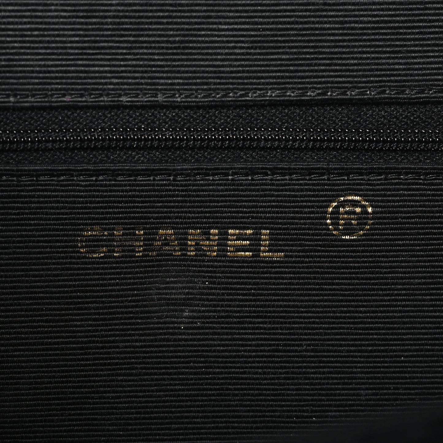 Velvet Vertical Horizontal Quilt Single Flap Black