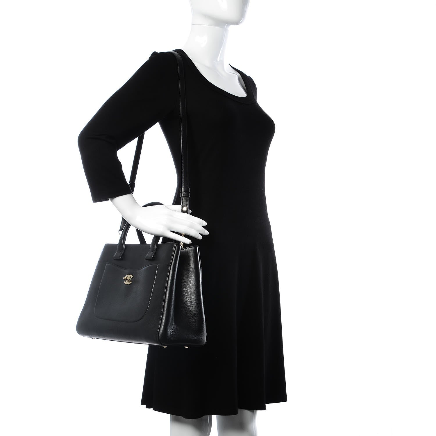 Chanel Grained Calfskin Small Neo Executive Shopper Tote Black 2 of 14
