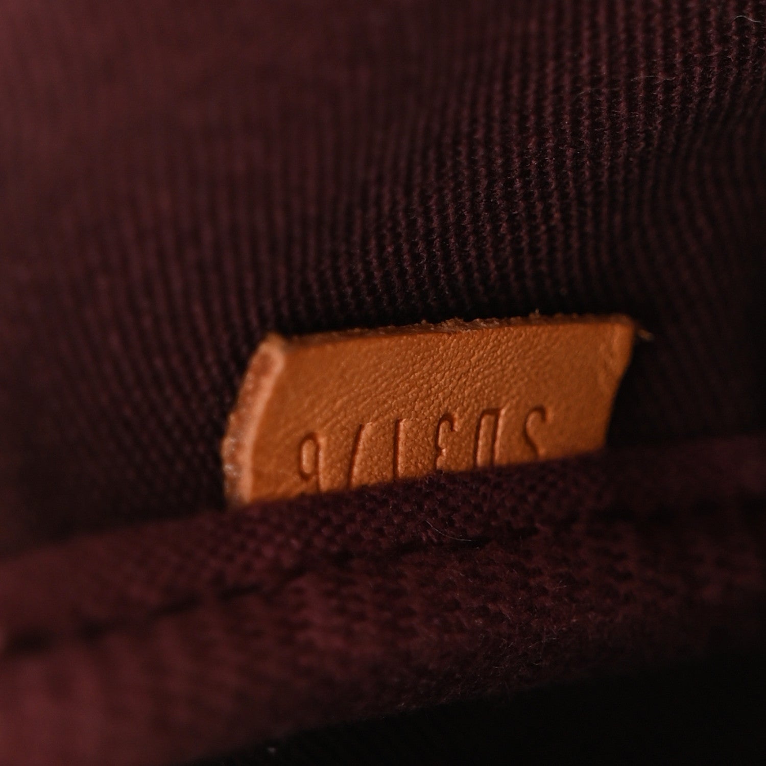 Louis Vuitton Monogram Favorite PM 8 of 11