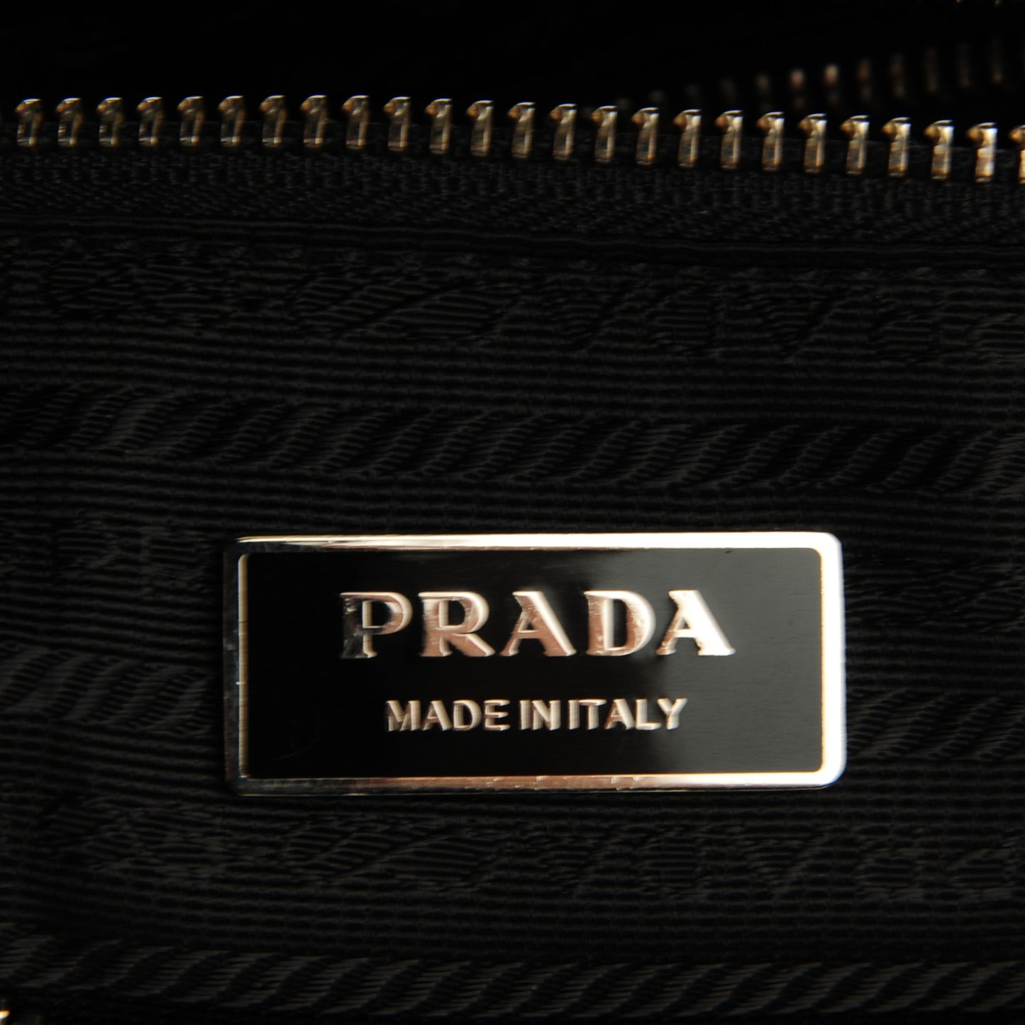 Vitello Daino Box Shoulder Bag Nero Black
