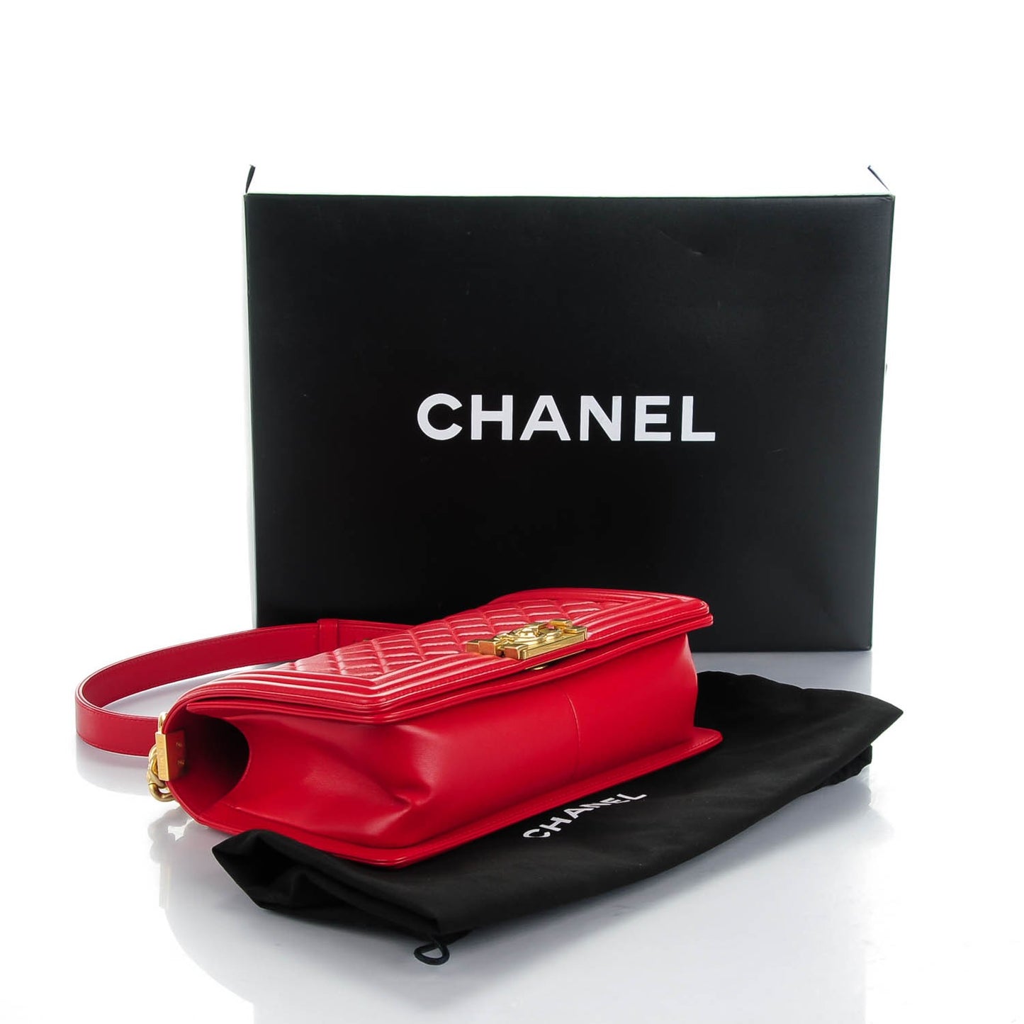Lambskin Quilted Medium Boy Flap Red