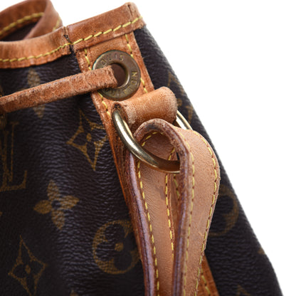 Louis Vuitton Monogram Petit Noe 28 of 35