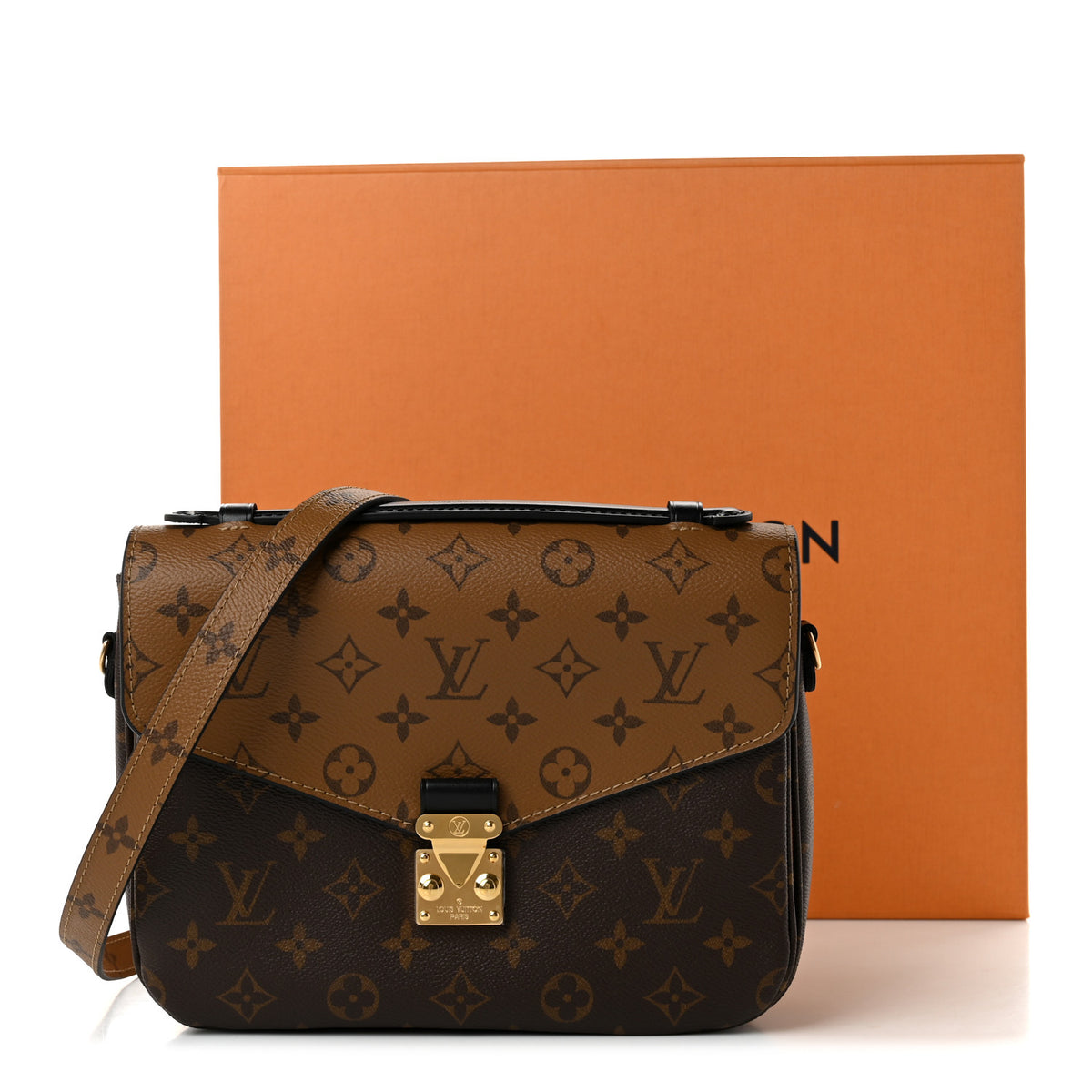 Reverse Monogram Pochette Metis