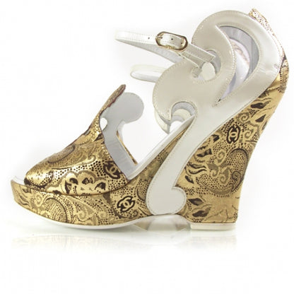 Chanel Patent Paris Moscou Brocade Wedges 39 2 of 7