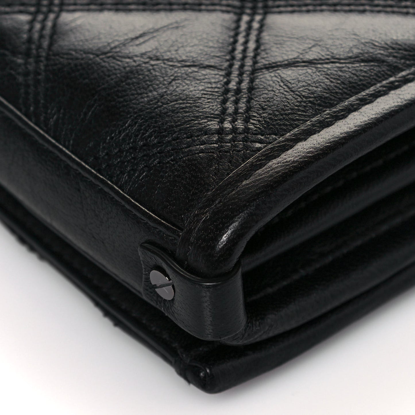 Lambskin Diamond Quilted Becky Chain Wallet Black