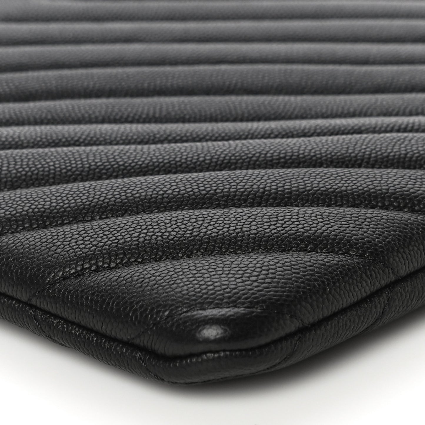 Caviar Chevron Quilted Medium Cosmetic Case Black