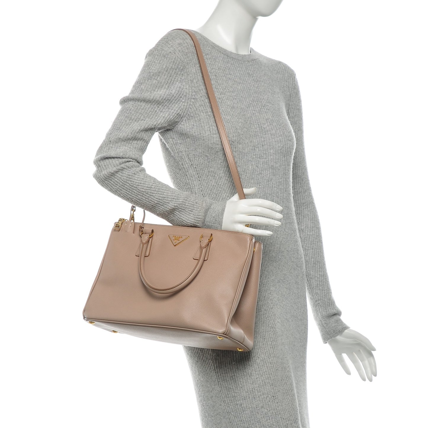 Saffiano Medium Galleria Double Zip Tote Cammeo