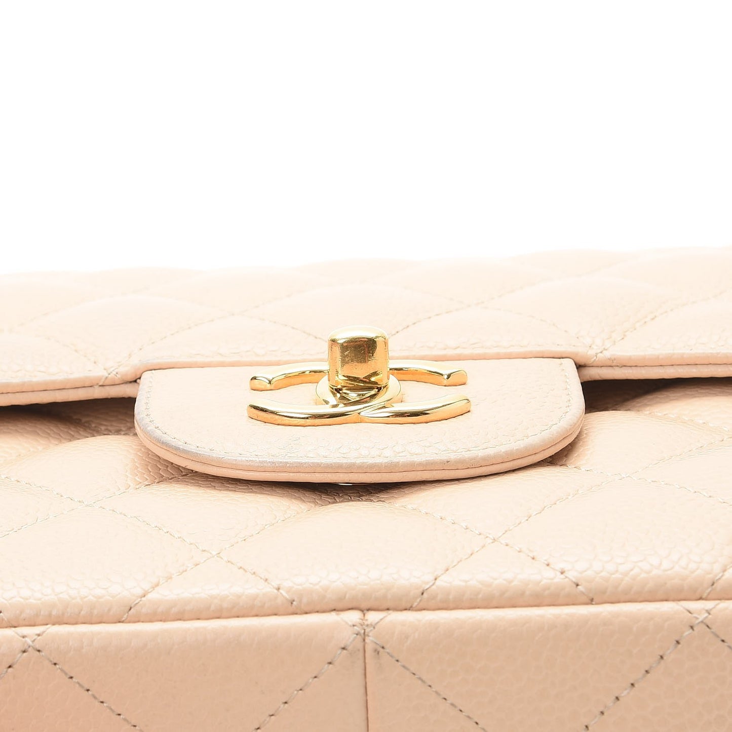 Caviar Quilted Jumbo Double Flap Beige Clair