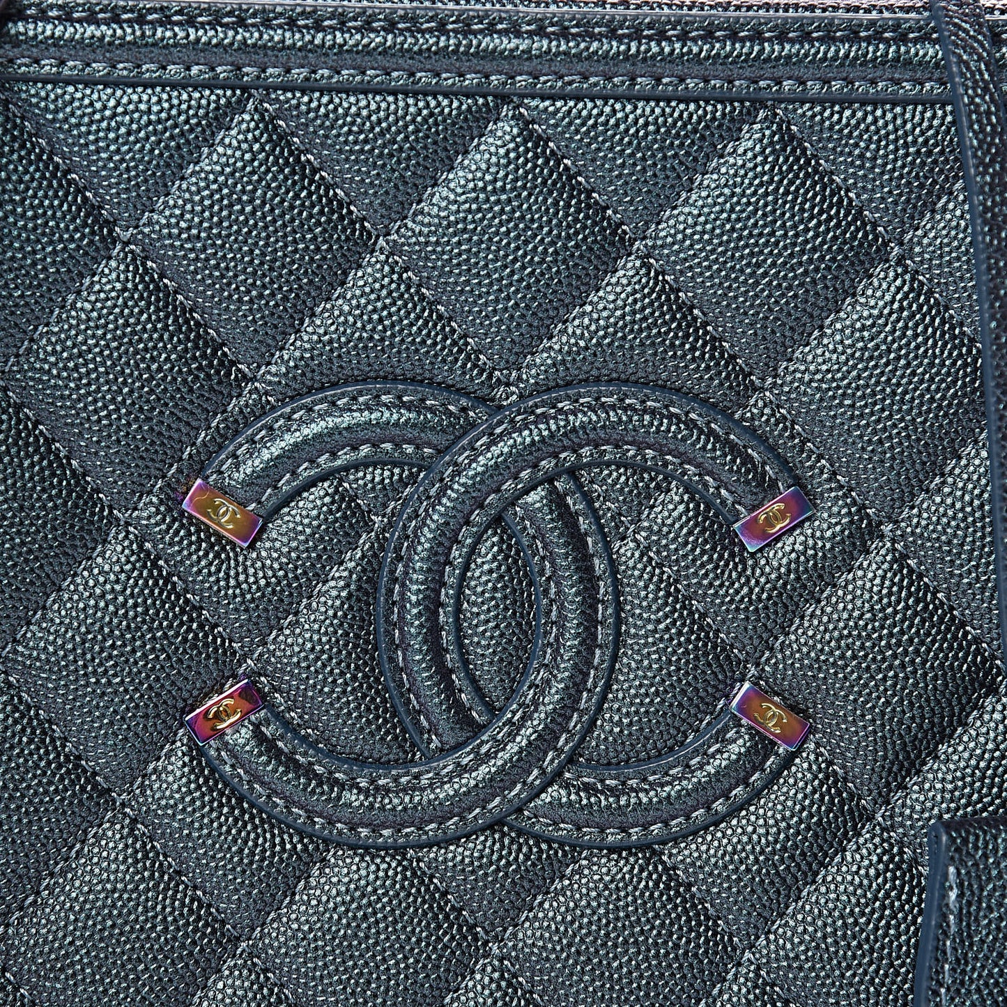 Iridescent Caviar Quilted Medium CC Filigree Vanity Case Dark Turquoise