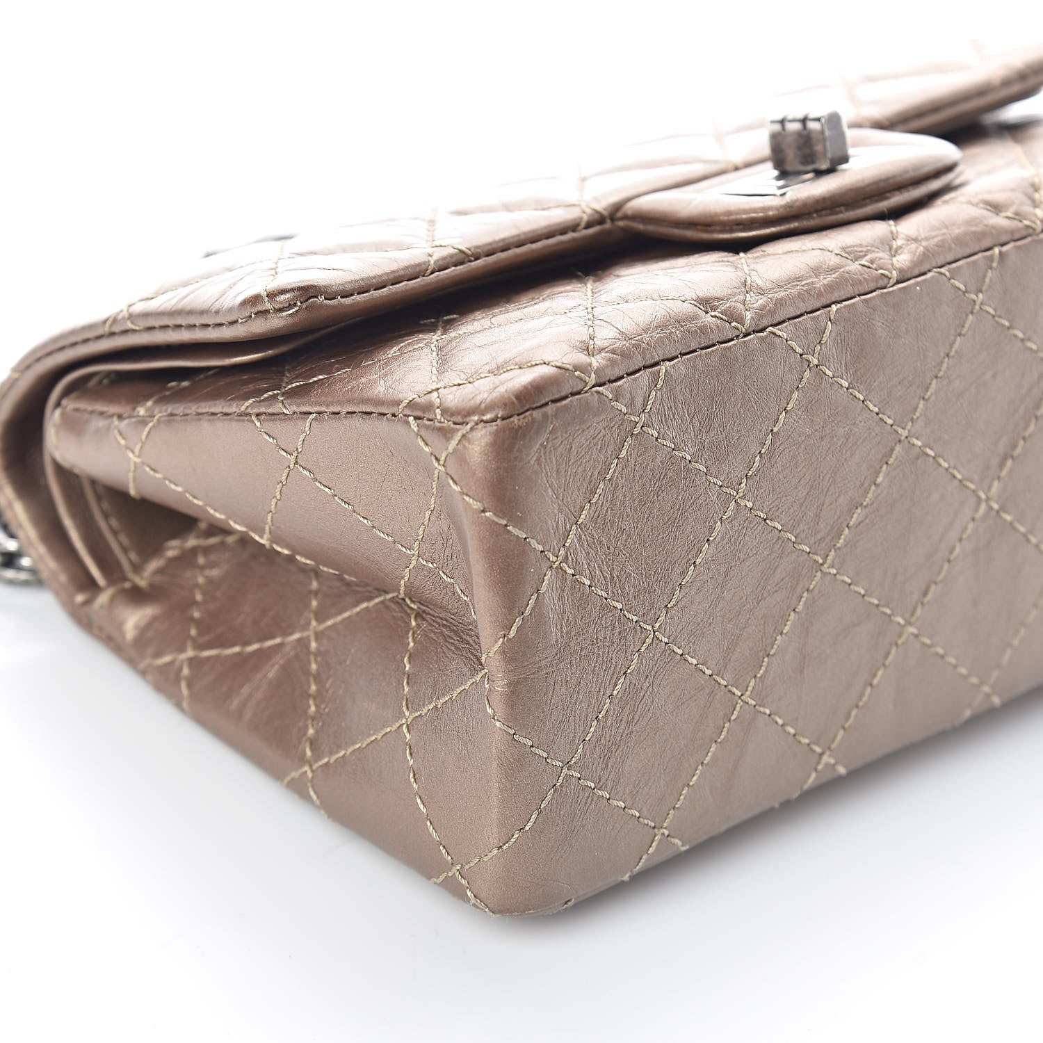 Chanel Metallic Calfskin Quilted 2.55 Reissue 224 Flap Gold 6 of 10