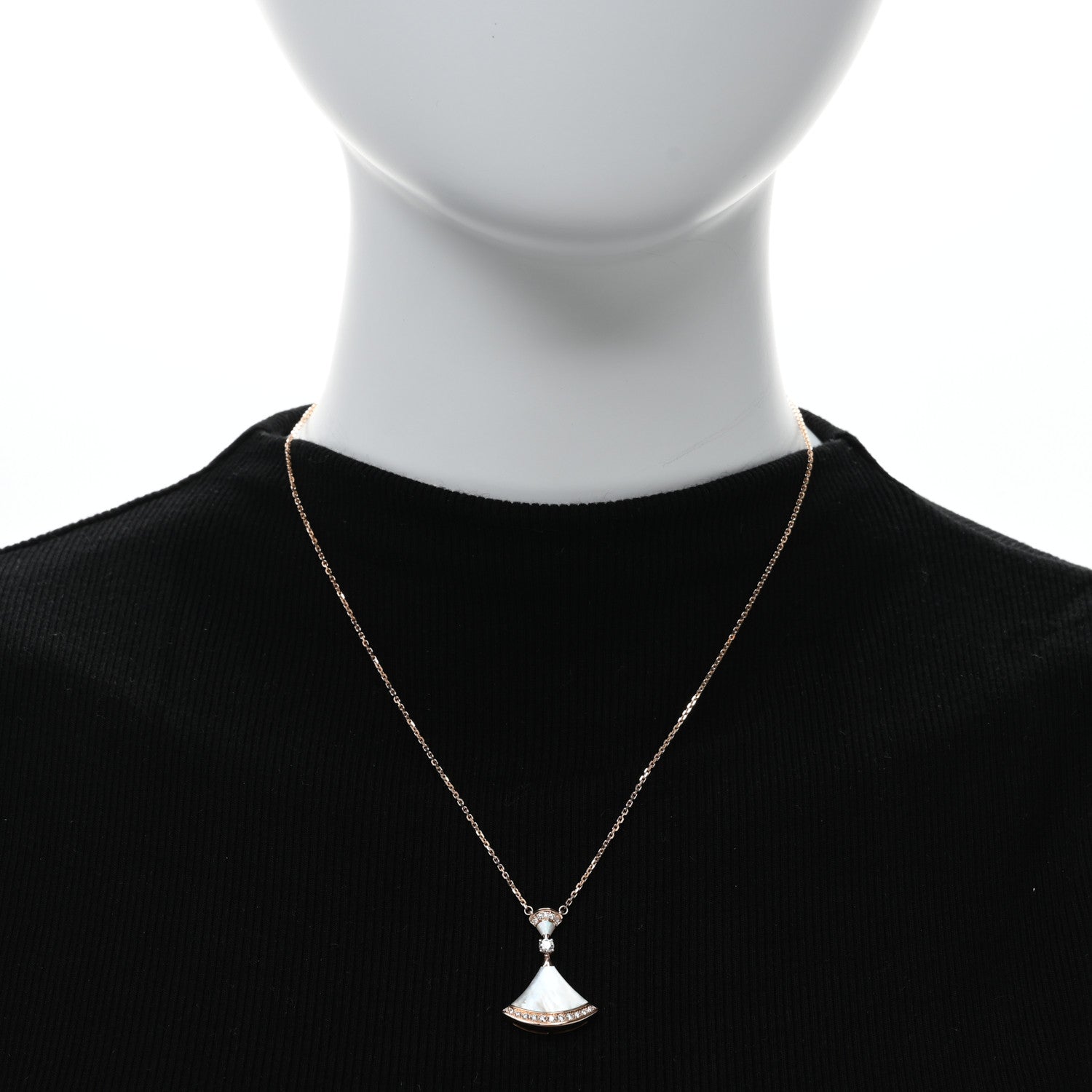 Bulgari 18K Rose Gold Diamond Large Mother of Pearl Divas' Dream Pendant Necklace 2 of 4