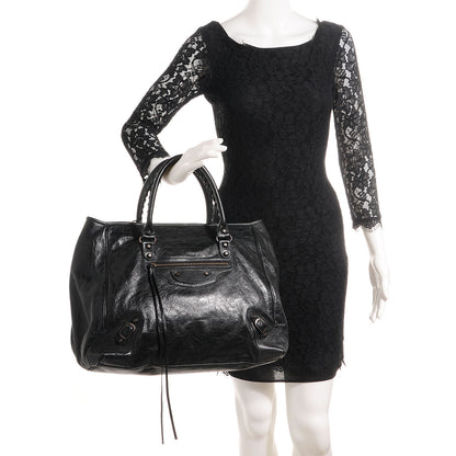 Balenciaga Agneau Classic Hardware Sunday Tote M Black 2 of 10