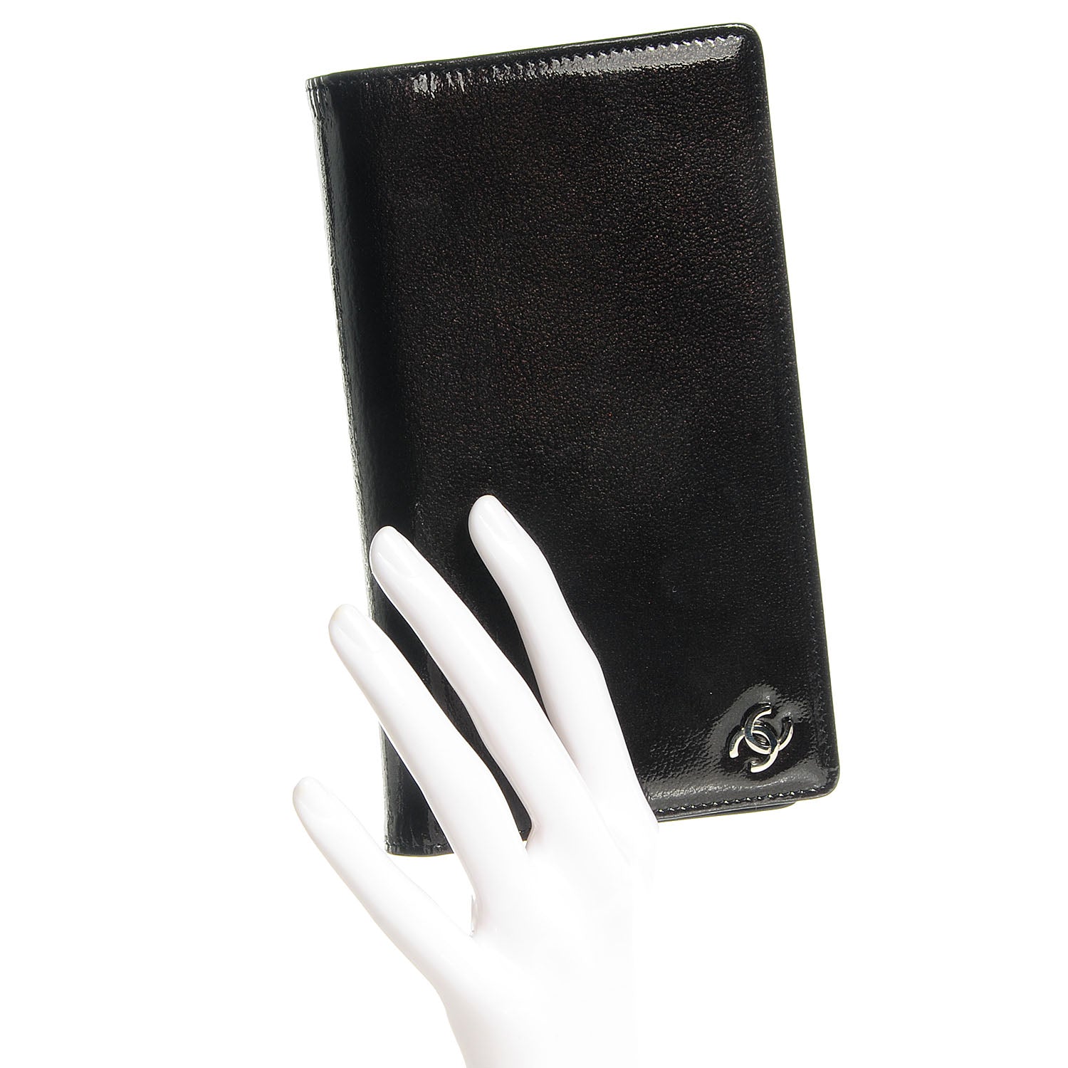 Chanel Patent CC Yen Wallet Black 2 of 9