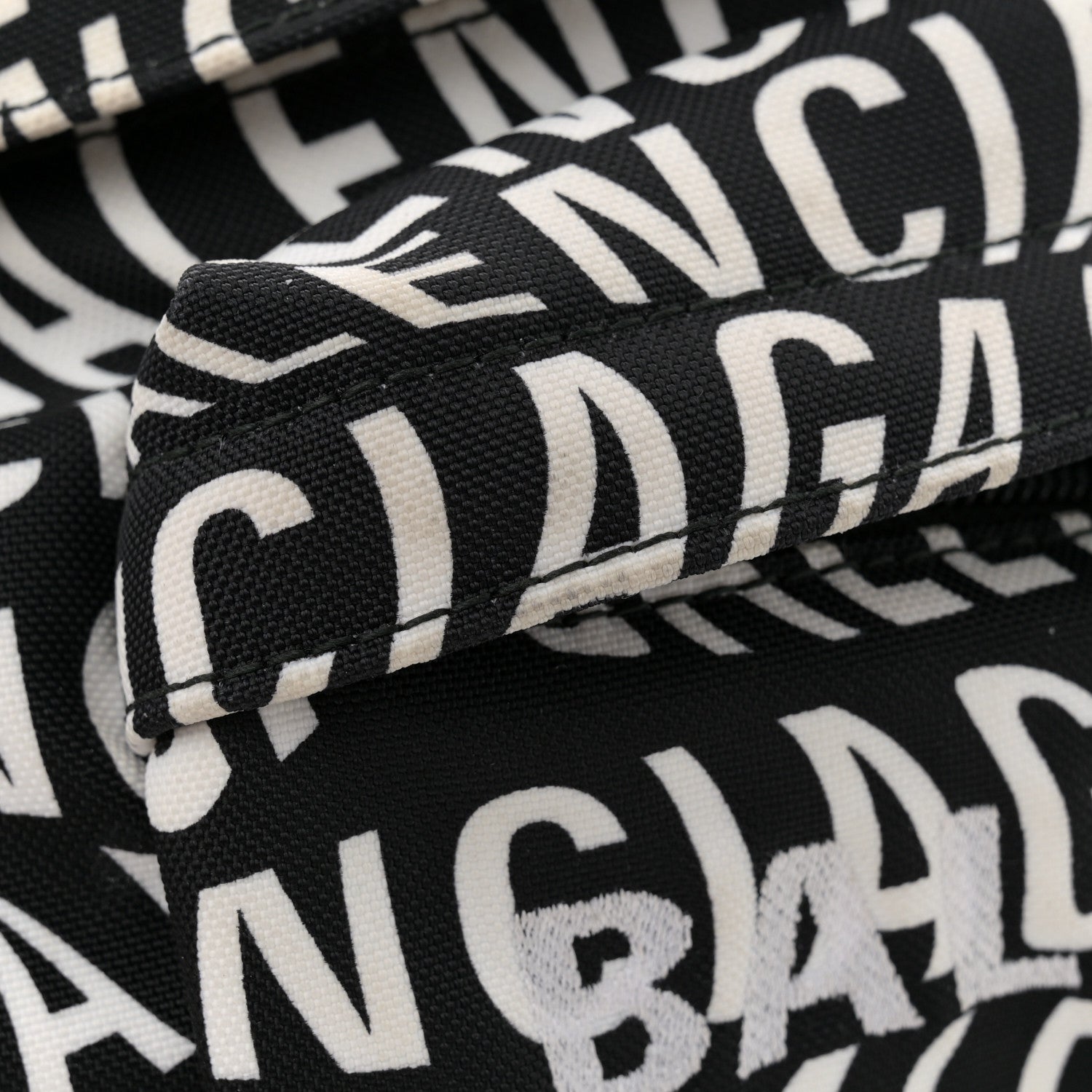 Balenciaga Nylon Wave Logo Print Wheel Beltpack Black White 12 of 12