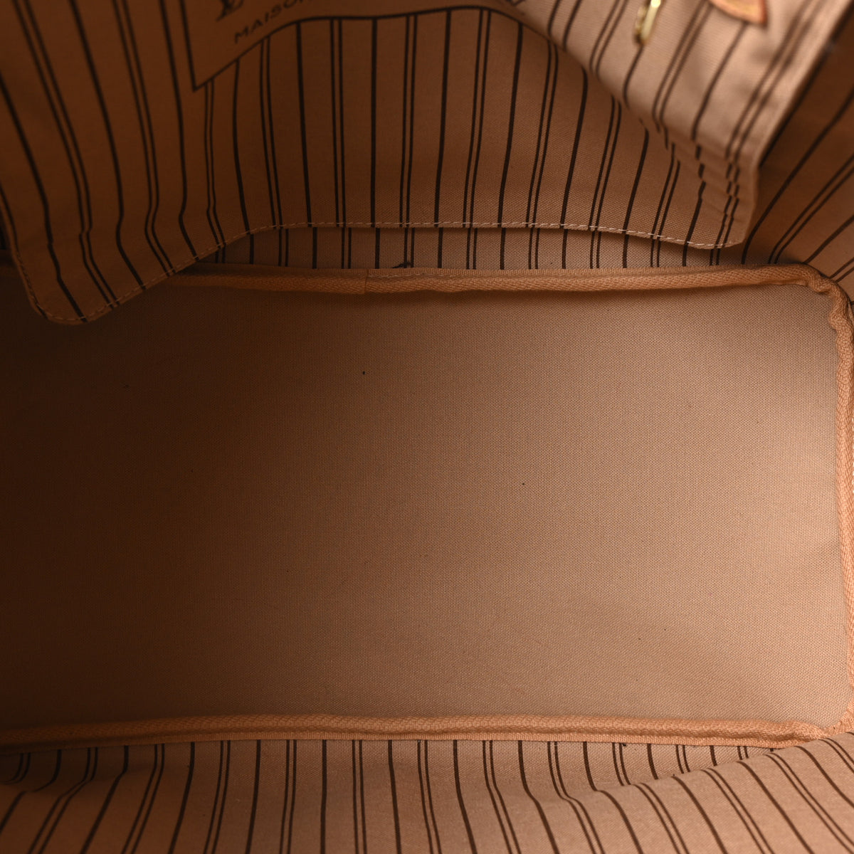 Louis Vuitton Monogram Neo Neverfull GM 5 of 10
