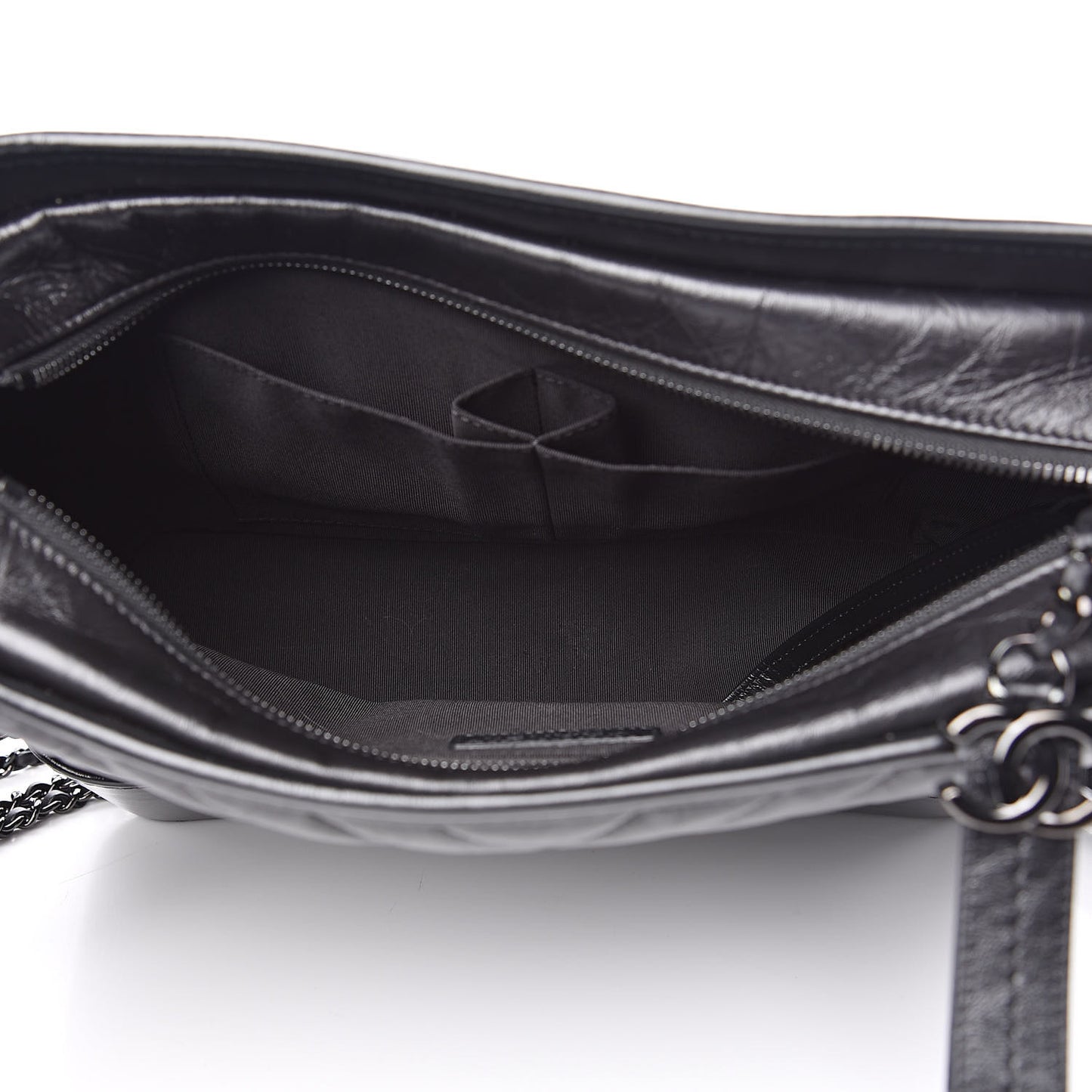 Aged Calfskin Chevron Quilted Medium Gabrielle Hobo So Black