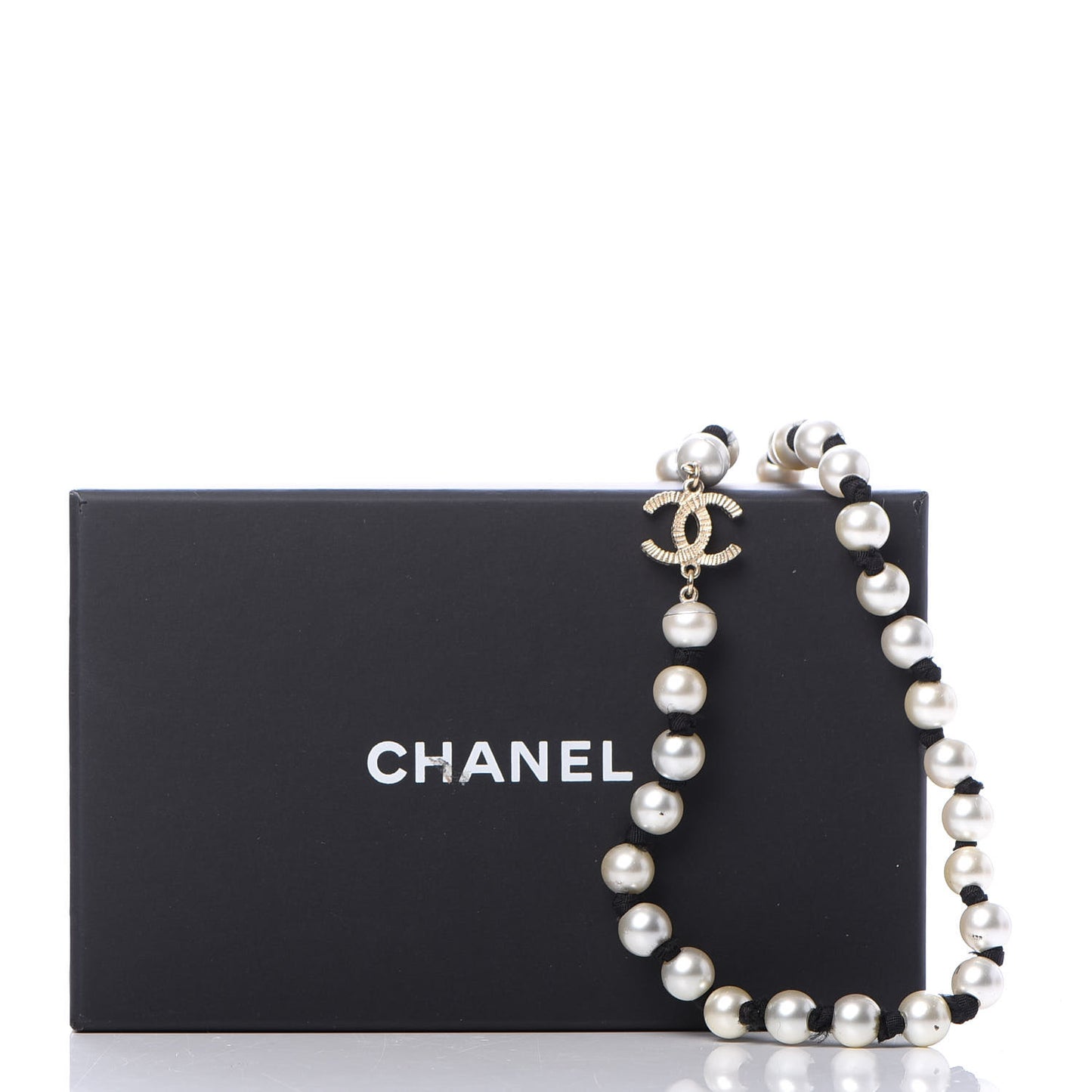 Pearl Grosgrain CC Long Necklace Gold