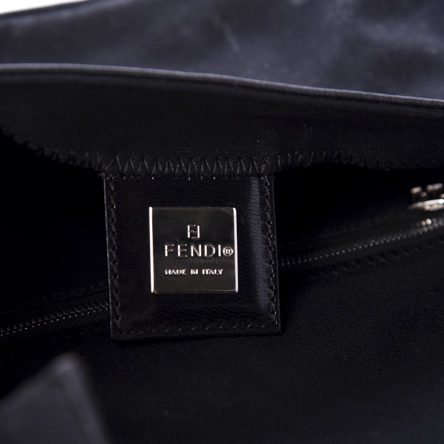 Satin Baguette Black