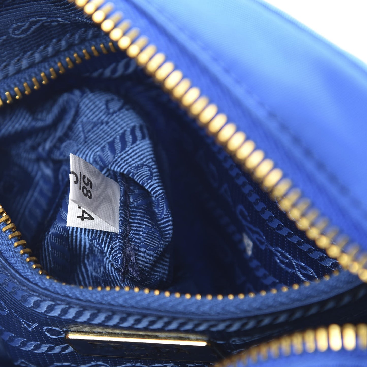 Tessuto Nylon Saffiano Wristlet Azzurro