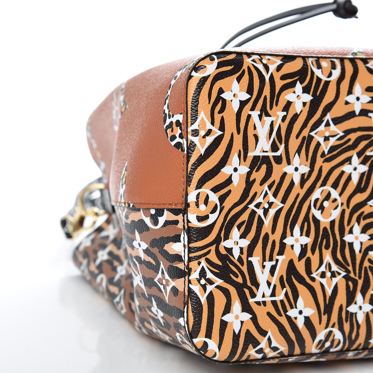Louis Vuitton Monogram Giant Jungle NéoNoé Caramel 8 of 9