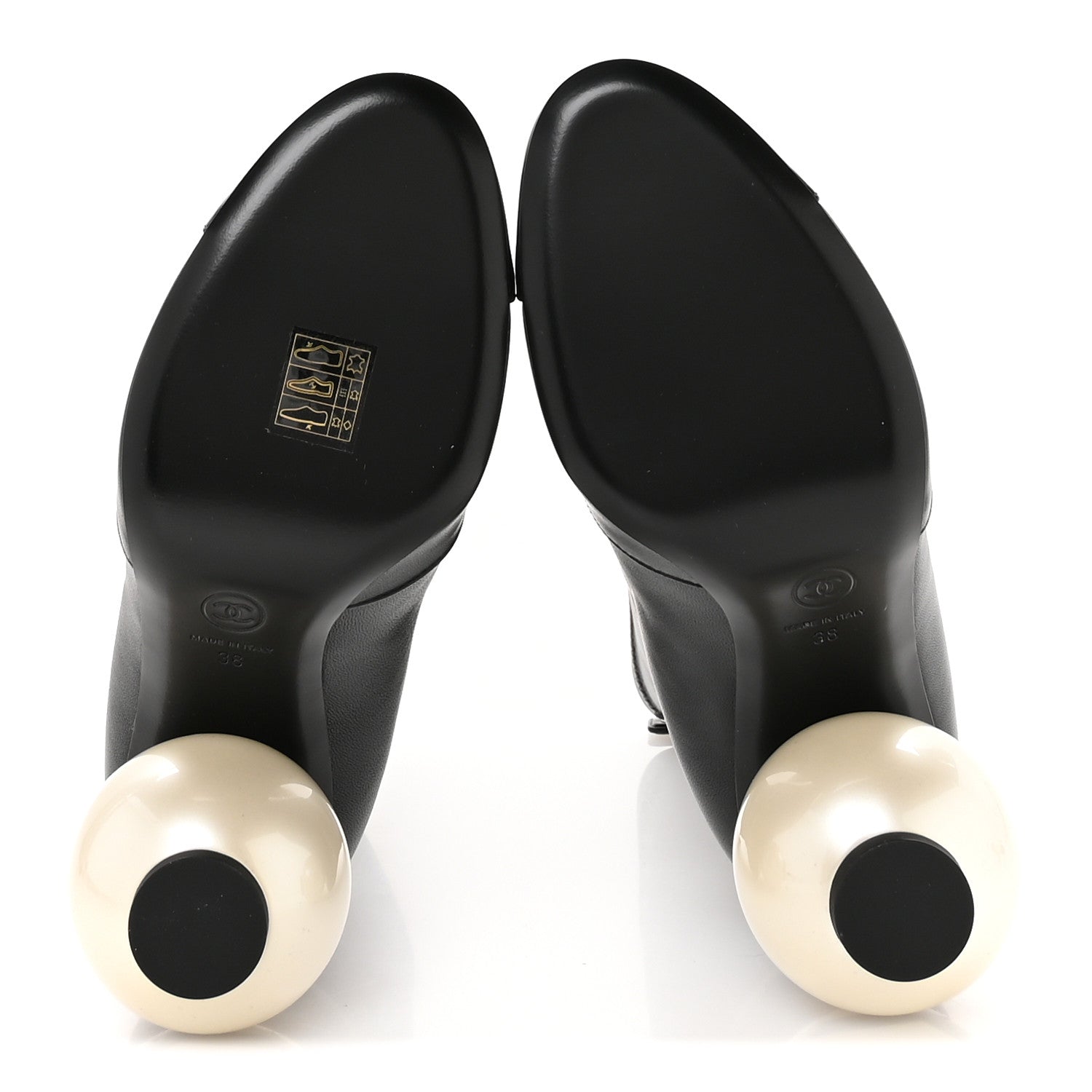 CHANEL ヒール Chanel Stretch Lambskin Patent Cap Toe Pearl Ball Mid Calf Boots