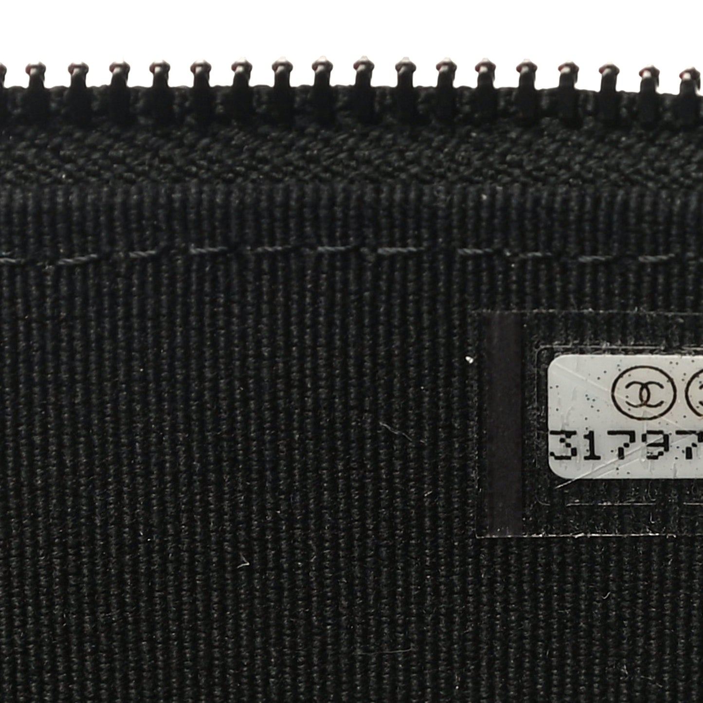Velvet Quilted Small Vanity Case With Chain Black