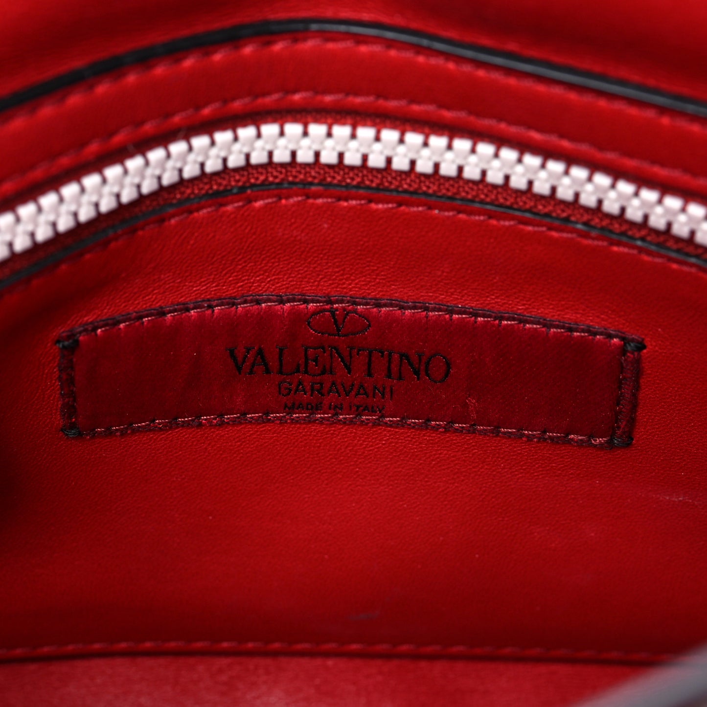 Lambskin Medium Free Rockstud Spike Shoulder Bag Rosso Valentino